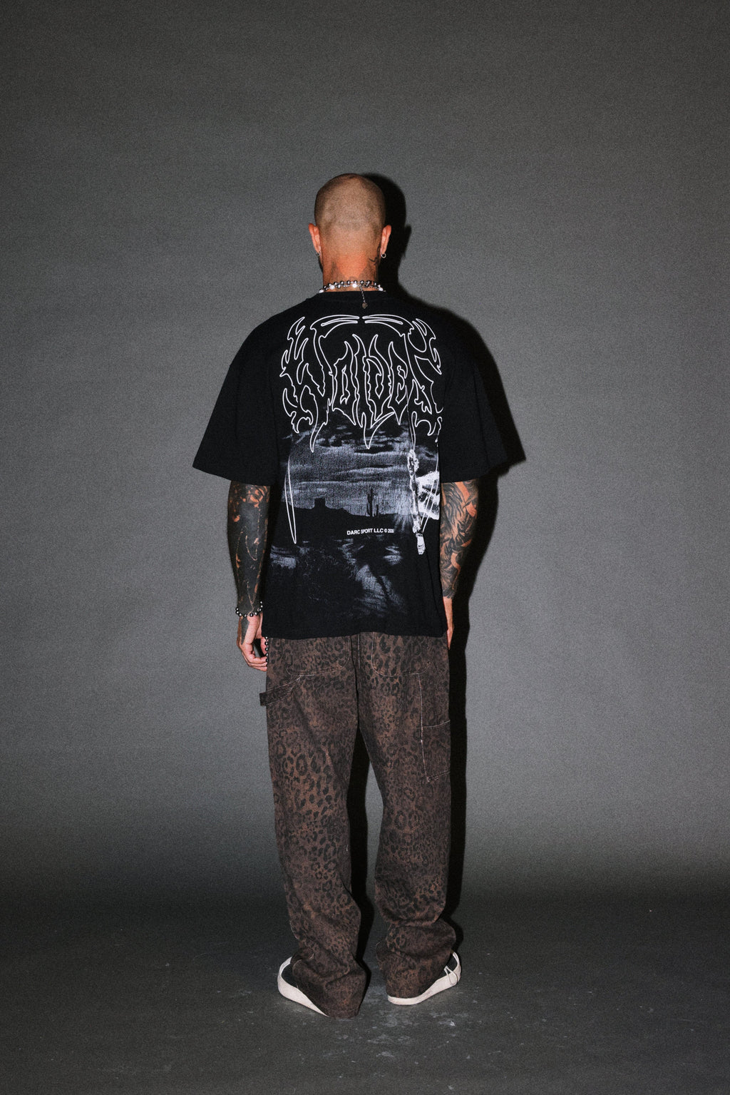 Our Journey Premium Oversized Tee in Black — imagem 6