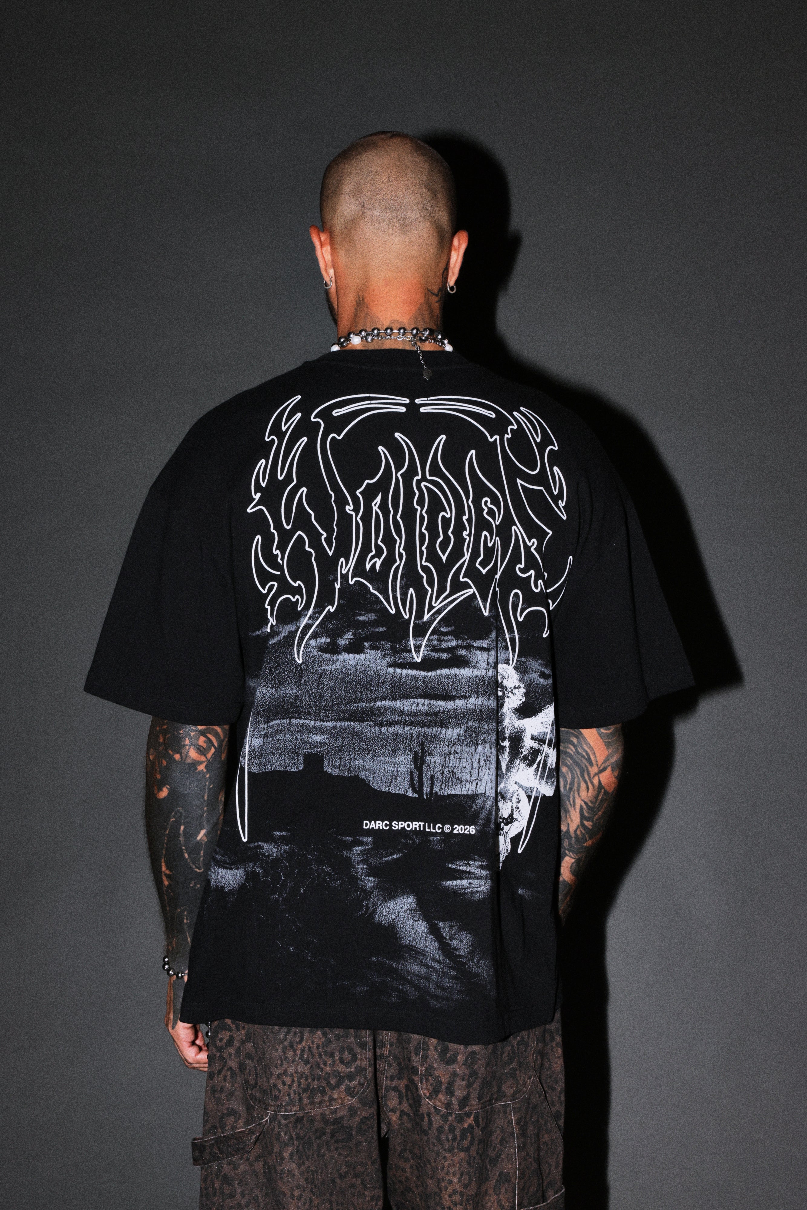 Our Journey Premium Oversized Tee in Black — imagem 2
