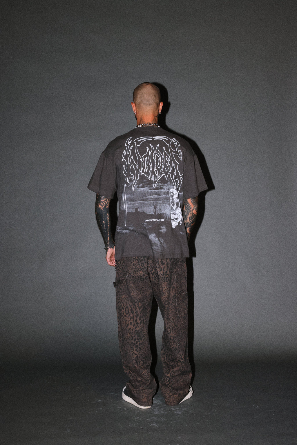 Our Journey Premium Oversized Tee in Wolf Gray — imagem 6