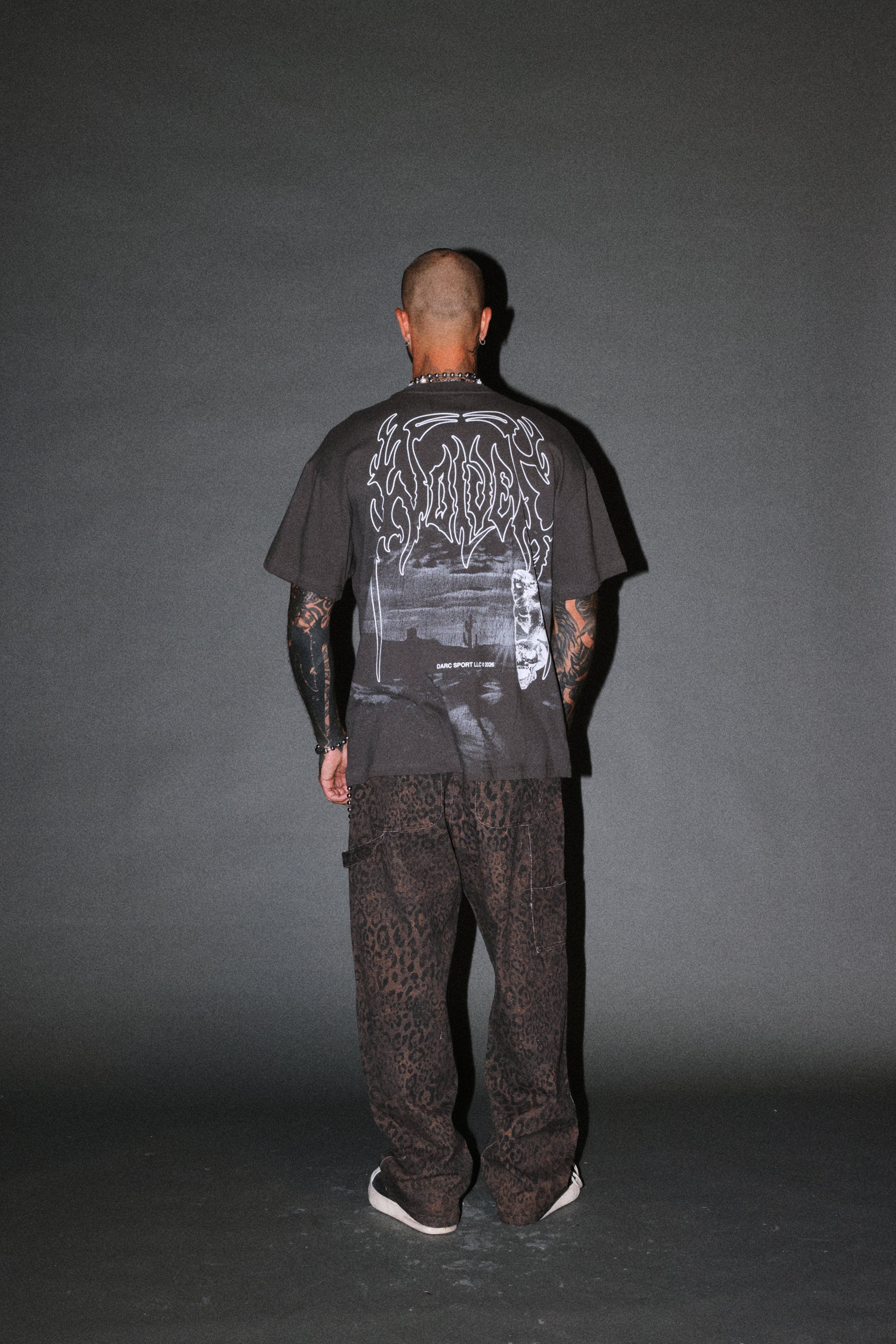 Our Journey Premium Oversized Tee in Wolf Gray — imagem 6