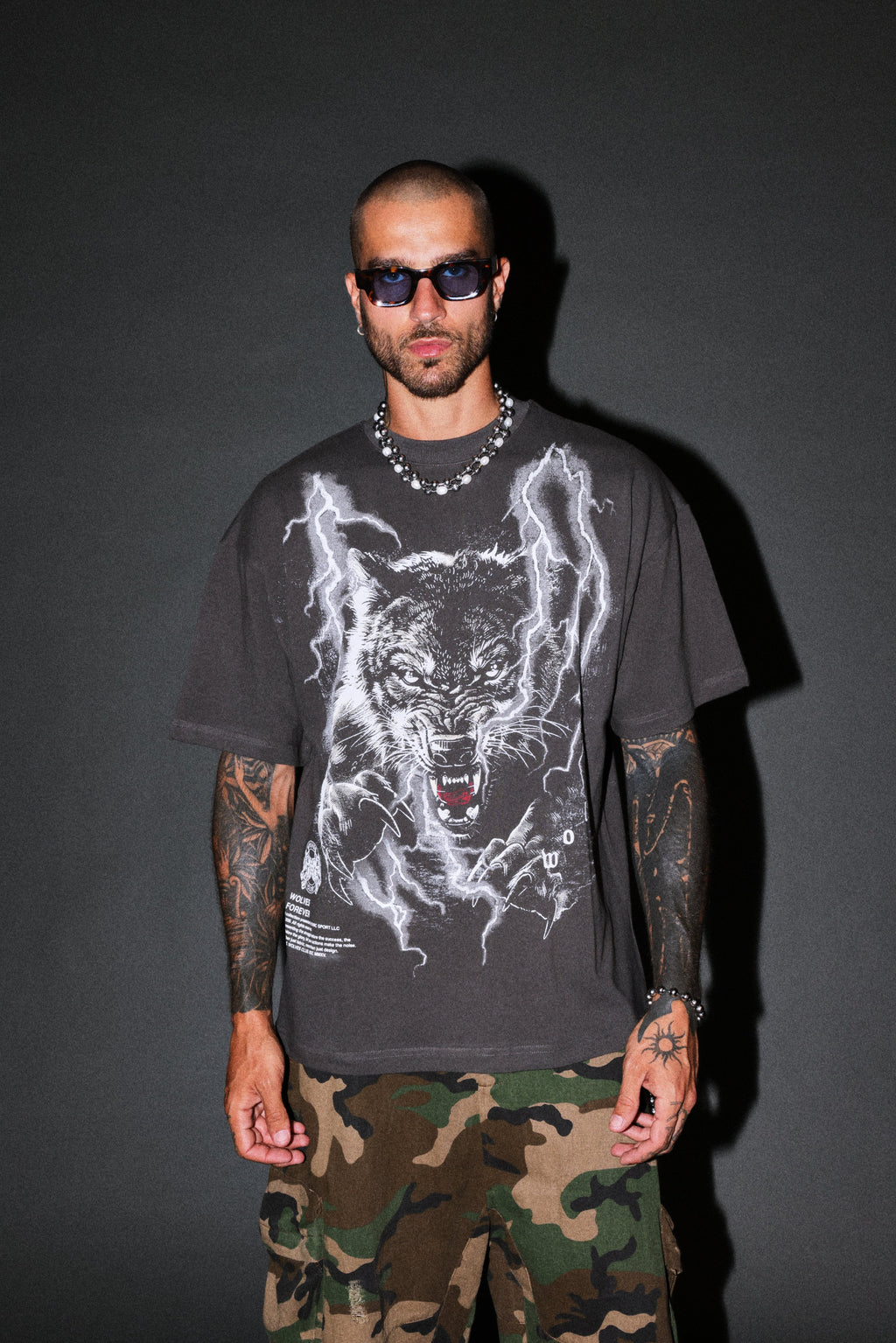 Trust Your Journey Premium Oversized Tee in Wolf Gray — imagem 4