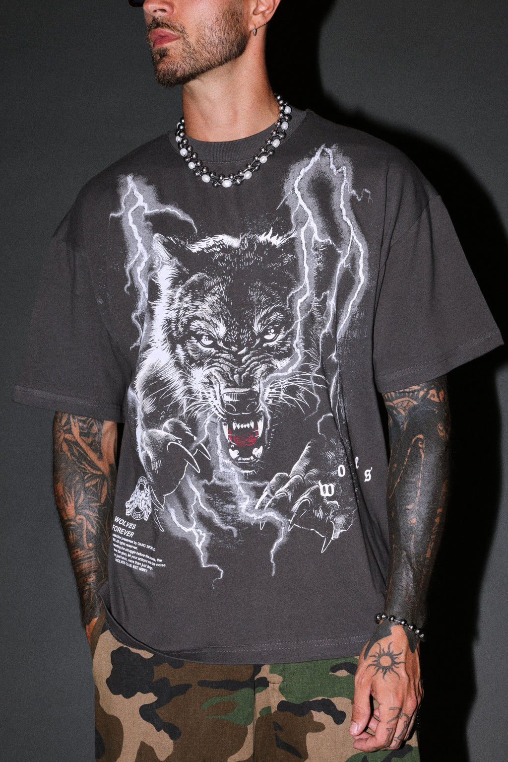 Trust Your Journey Premium Oversized Tee in Wolf Gray — imagem 7