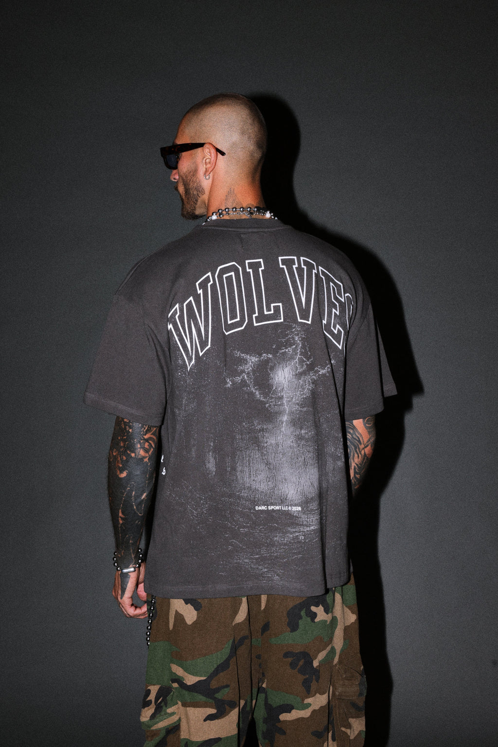 Trust Your Journey Premium Oversized Tee in Wolf Gray — imagem 2