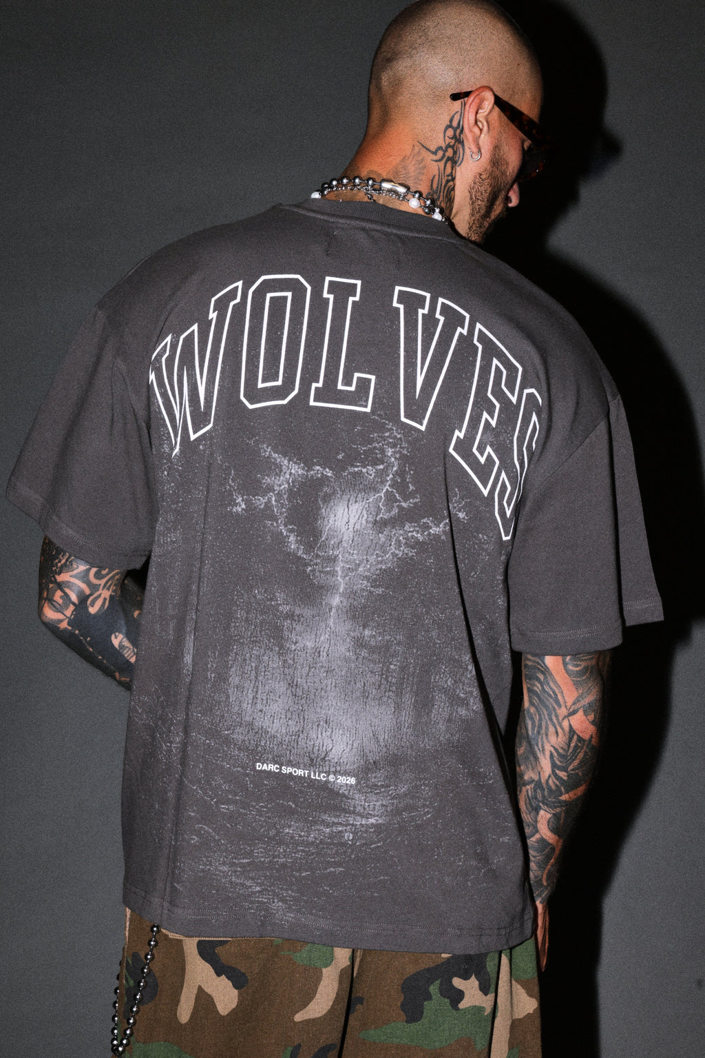 Trust Your Journey Premium Oversized Tee in Wolf Gray — imagem 8