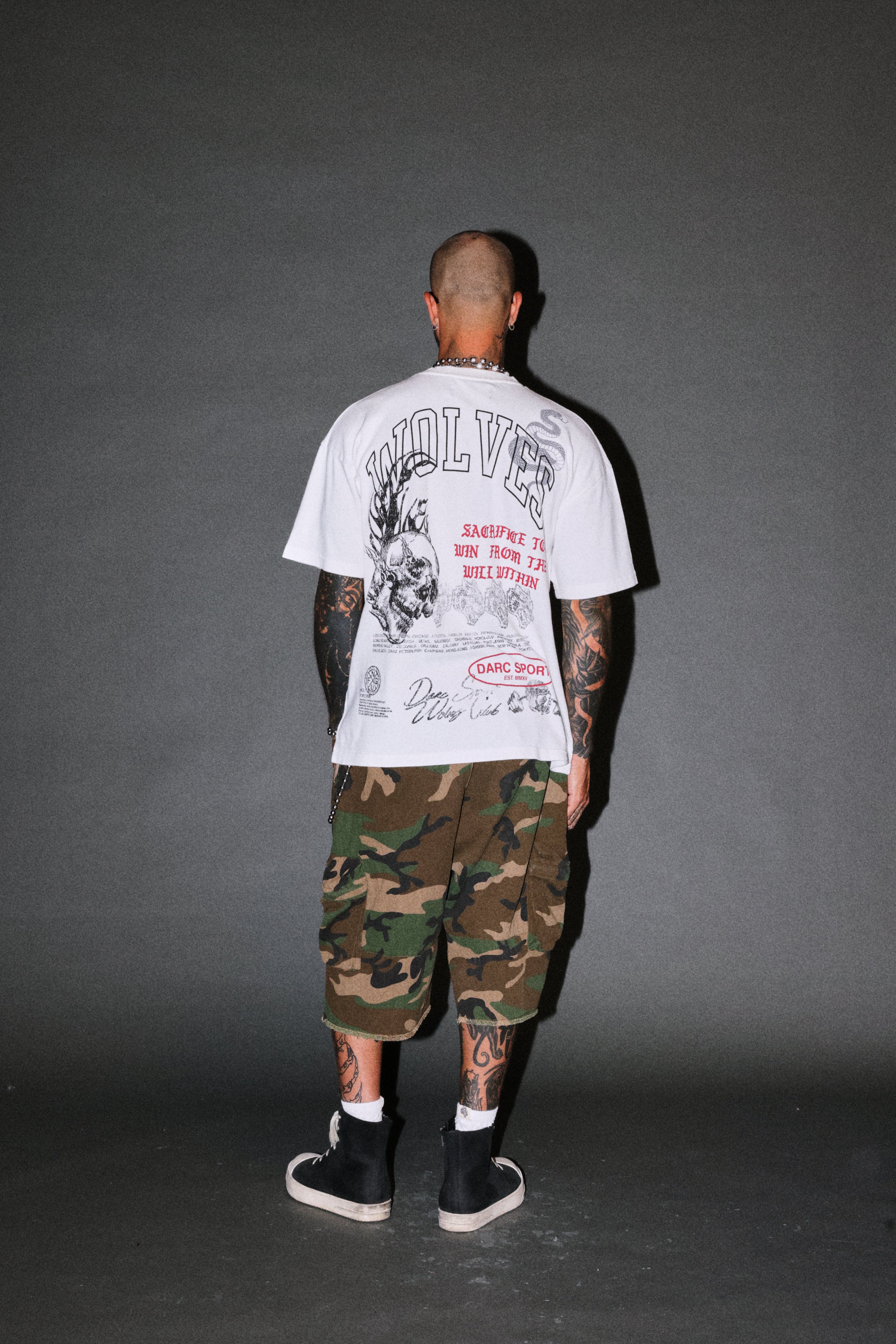 Flame Skull Premium Oversized Tee in Cream — imagem 6