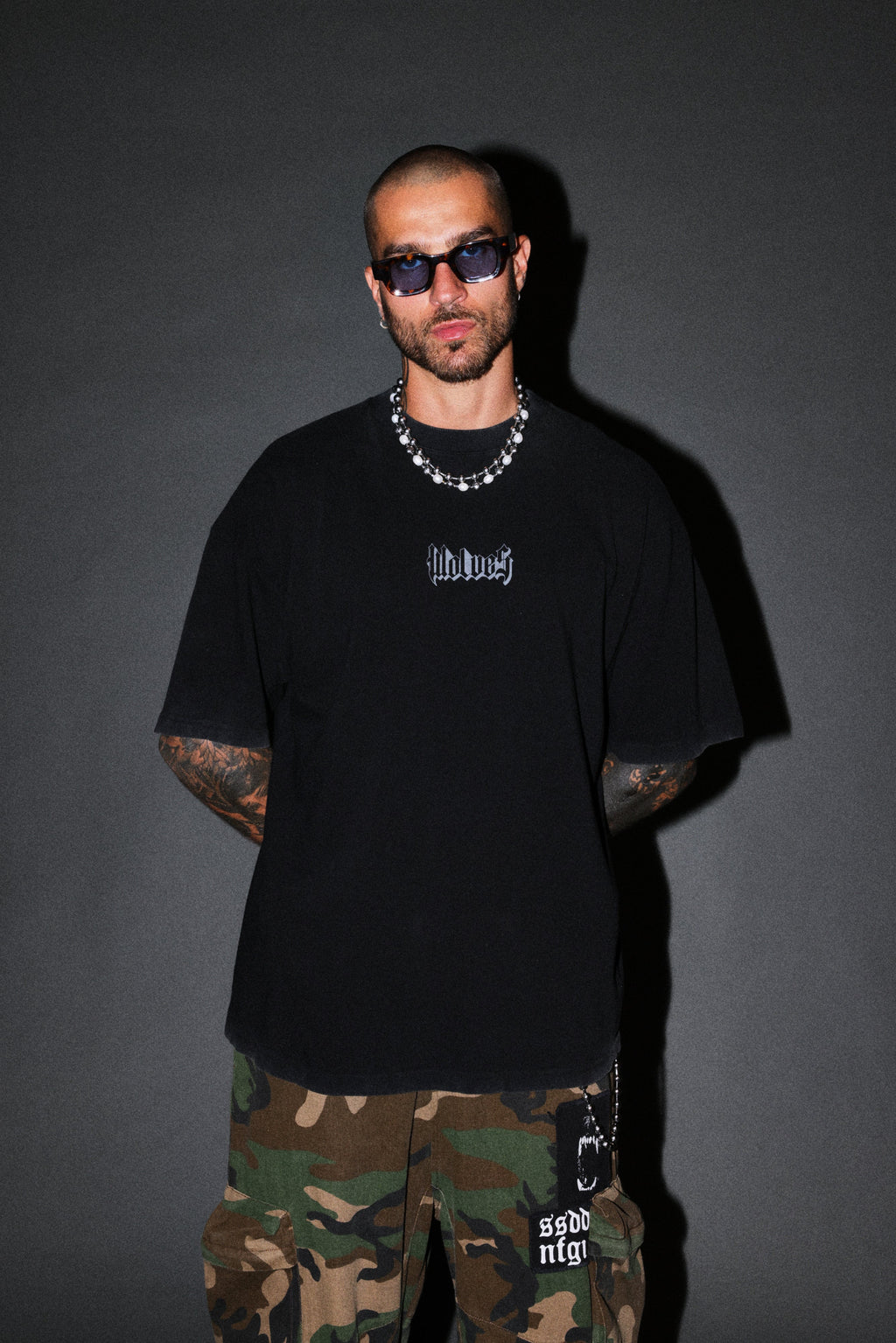 Ssddnfgu Hesh Premium Oversized Tee in Black — imagem 2