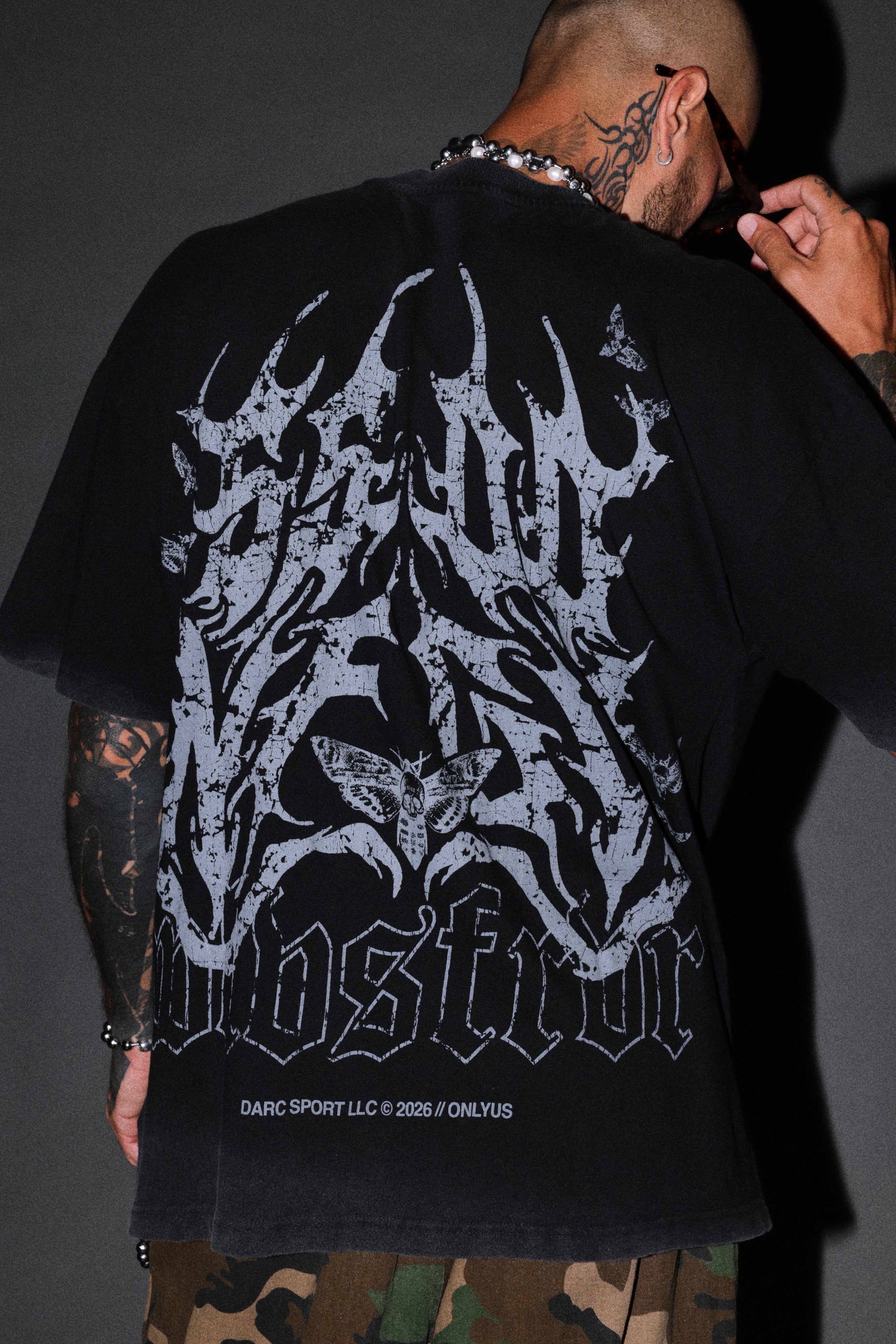 Ssddnfgu Hesh Premium Oversized Tee in Black — imagem 7