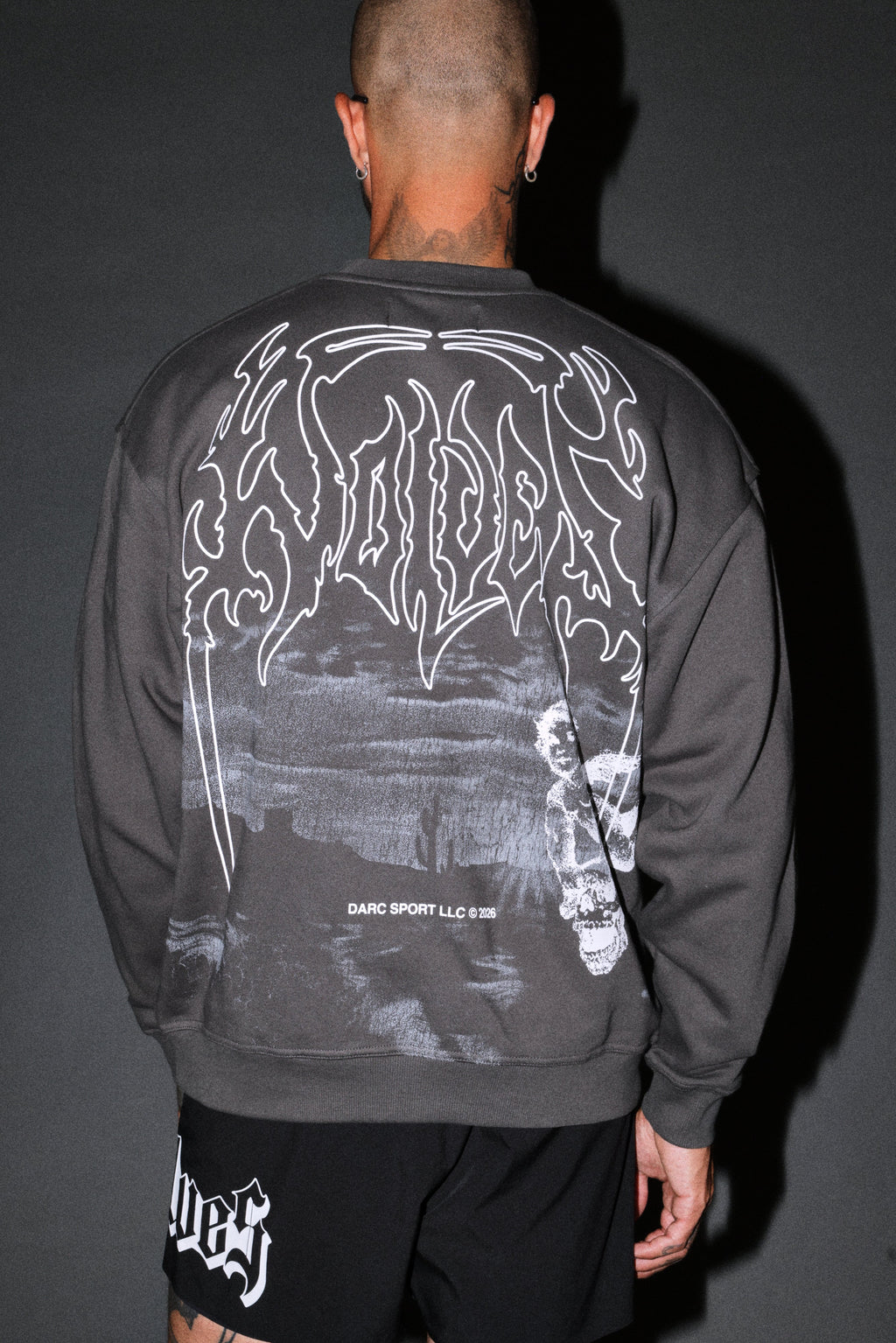 Our Journey London Crewneck in Wolf Gray — imagem 8