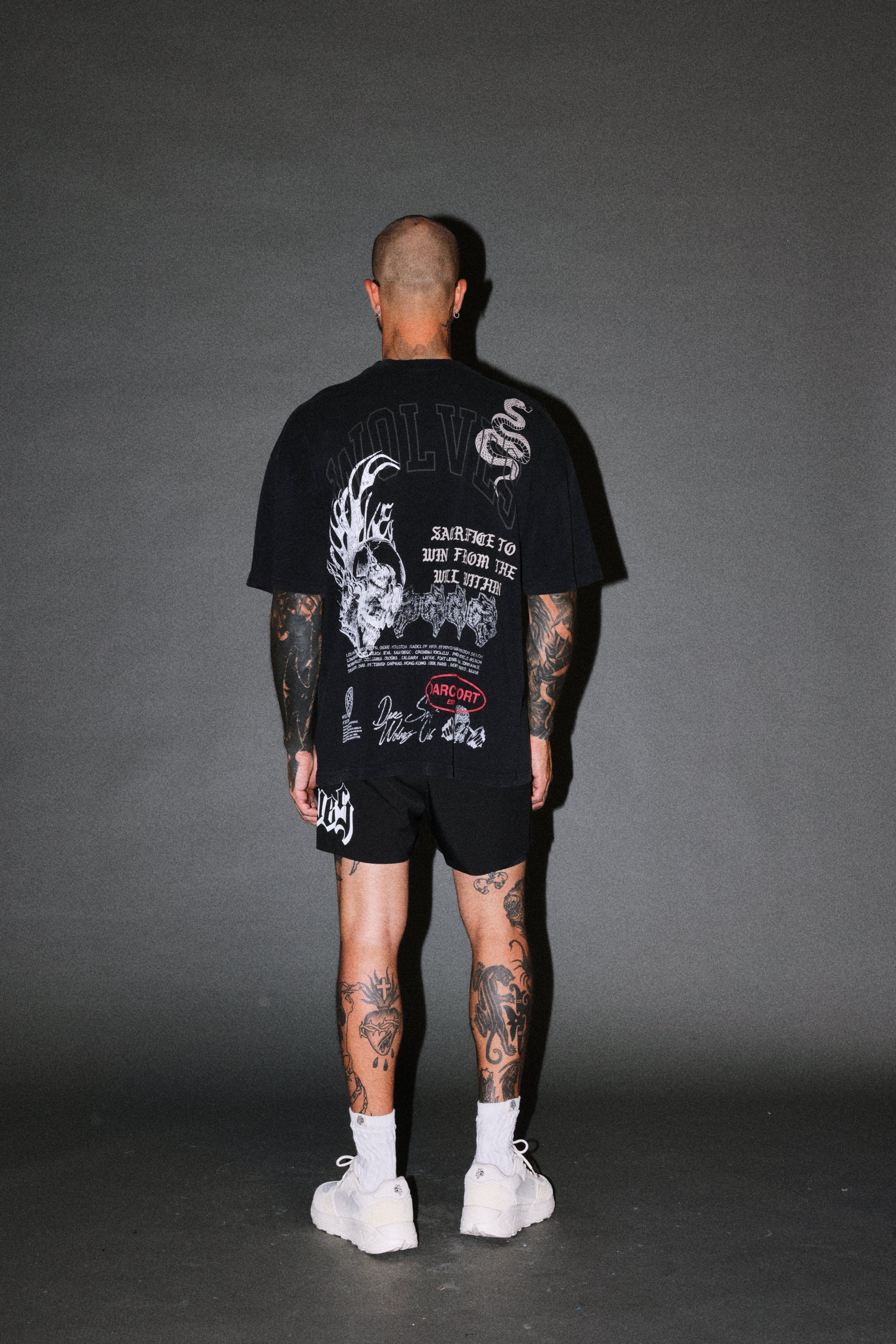 Flame Skull Premium Oversized Tee in Black — imagem 6