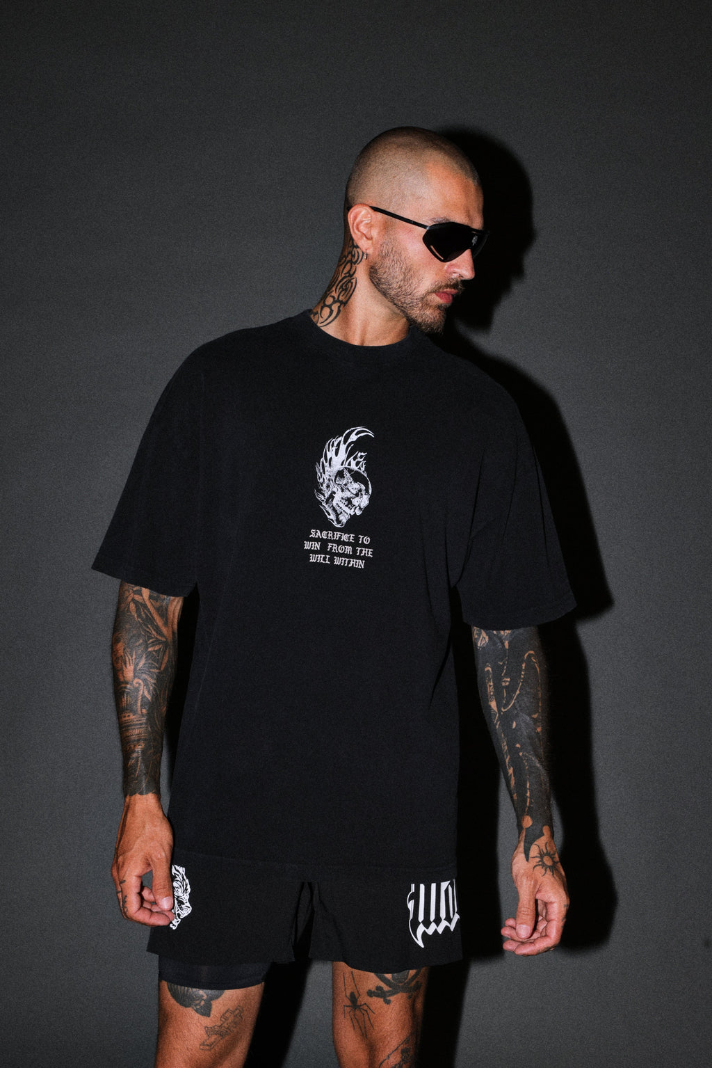 Flame Skull Premium Oversized Tee in Black — imagem 2