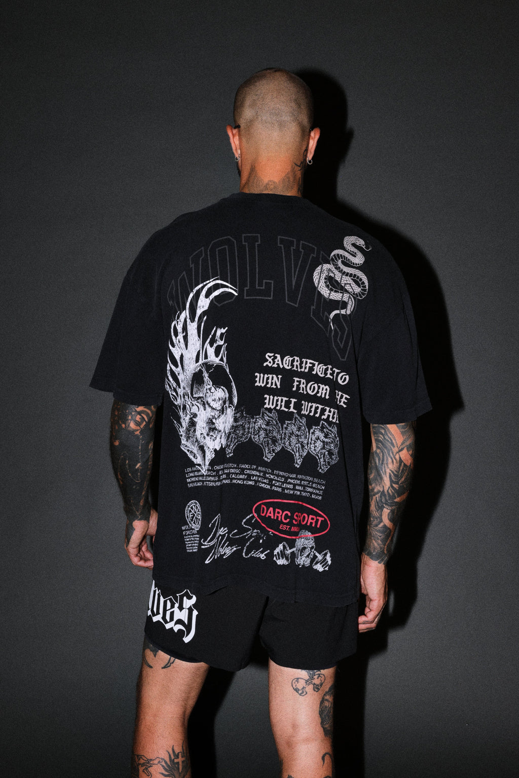 Flame Skull Premium Oversized Tee in Black — imagem 4