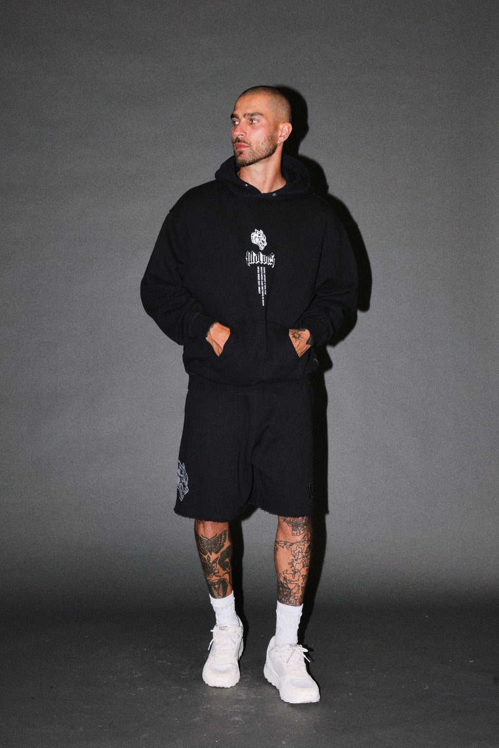 Free Will V2 Pierce Hoodie in Black — imagem 5
