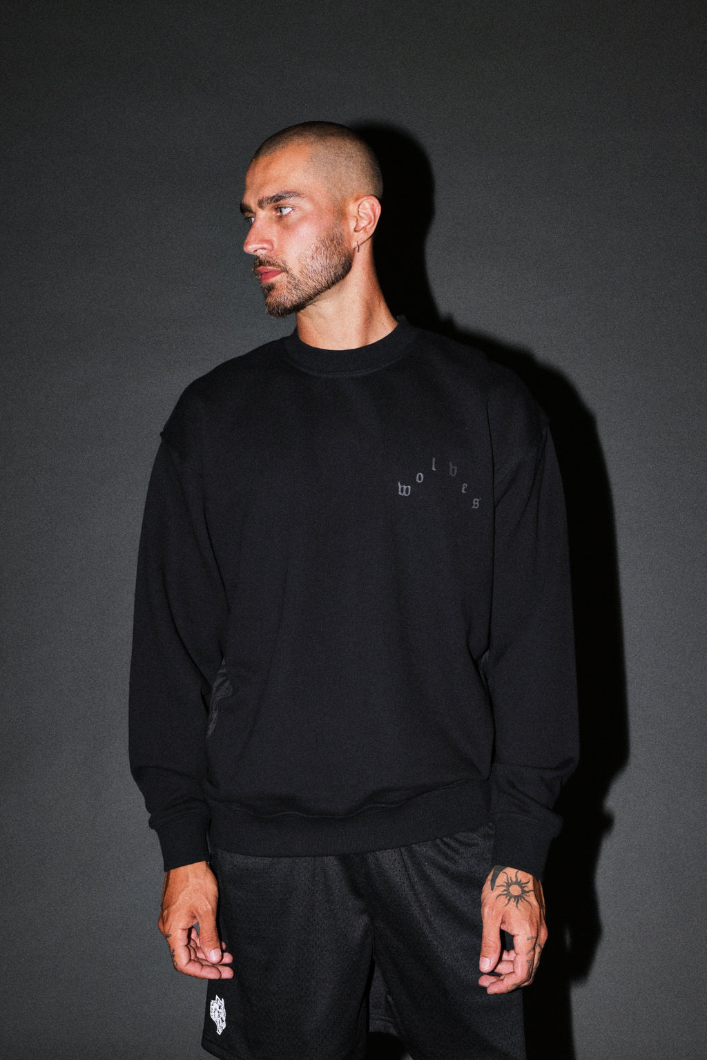 Lineage Frvr London Crewneck in Black — imagem 2