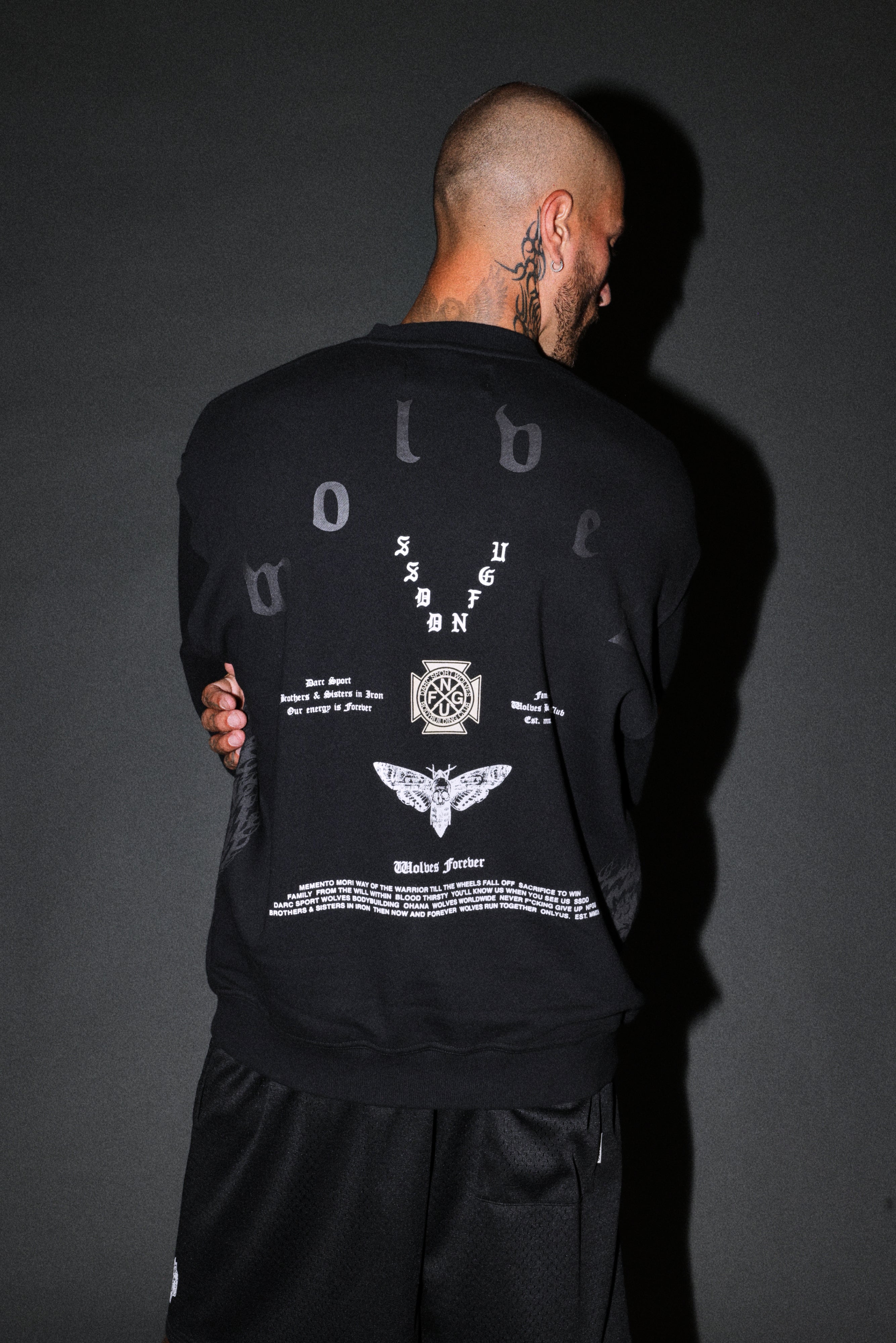 Lineage Frvr London Crewneck in Black — imagem 4