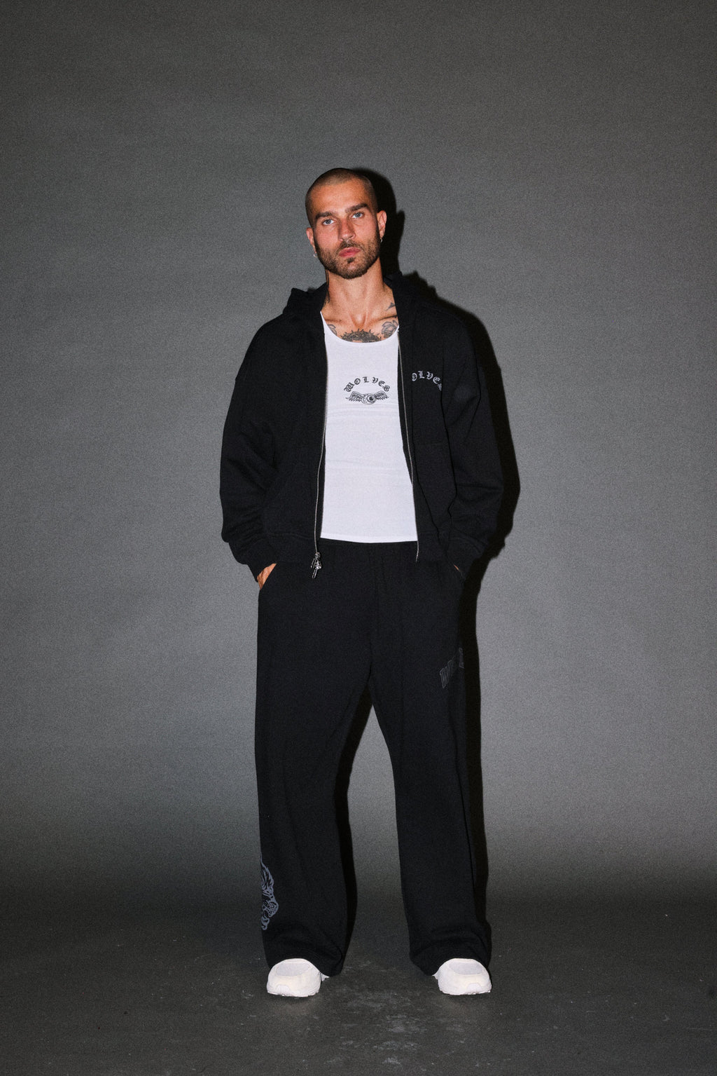 Wolves Never Back Down V2 Vex Double Zip Hoodie in Black — imagem 5
