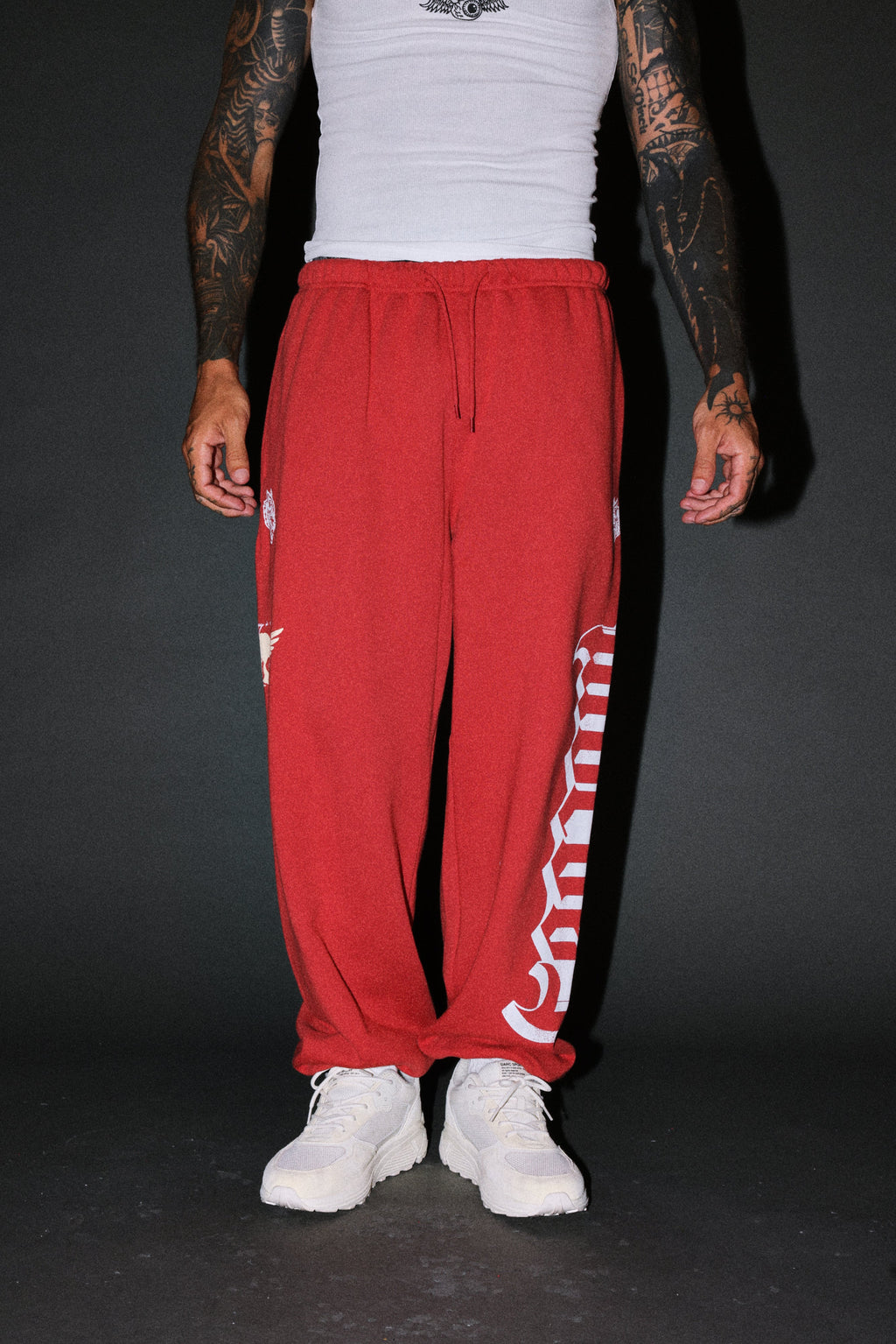 Free Will V2 Lightweight Lounger Sweat Pants in Roman Red — imagem 2