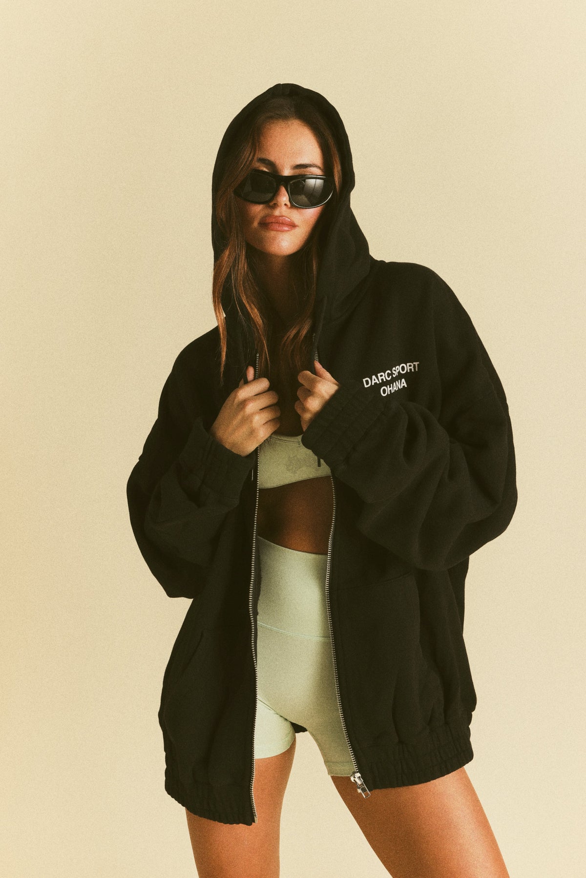 Darc Sport Ohana "Chambers" Zip Hoodie in Black — imagem 18