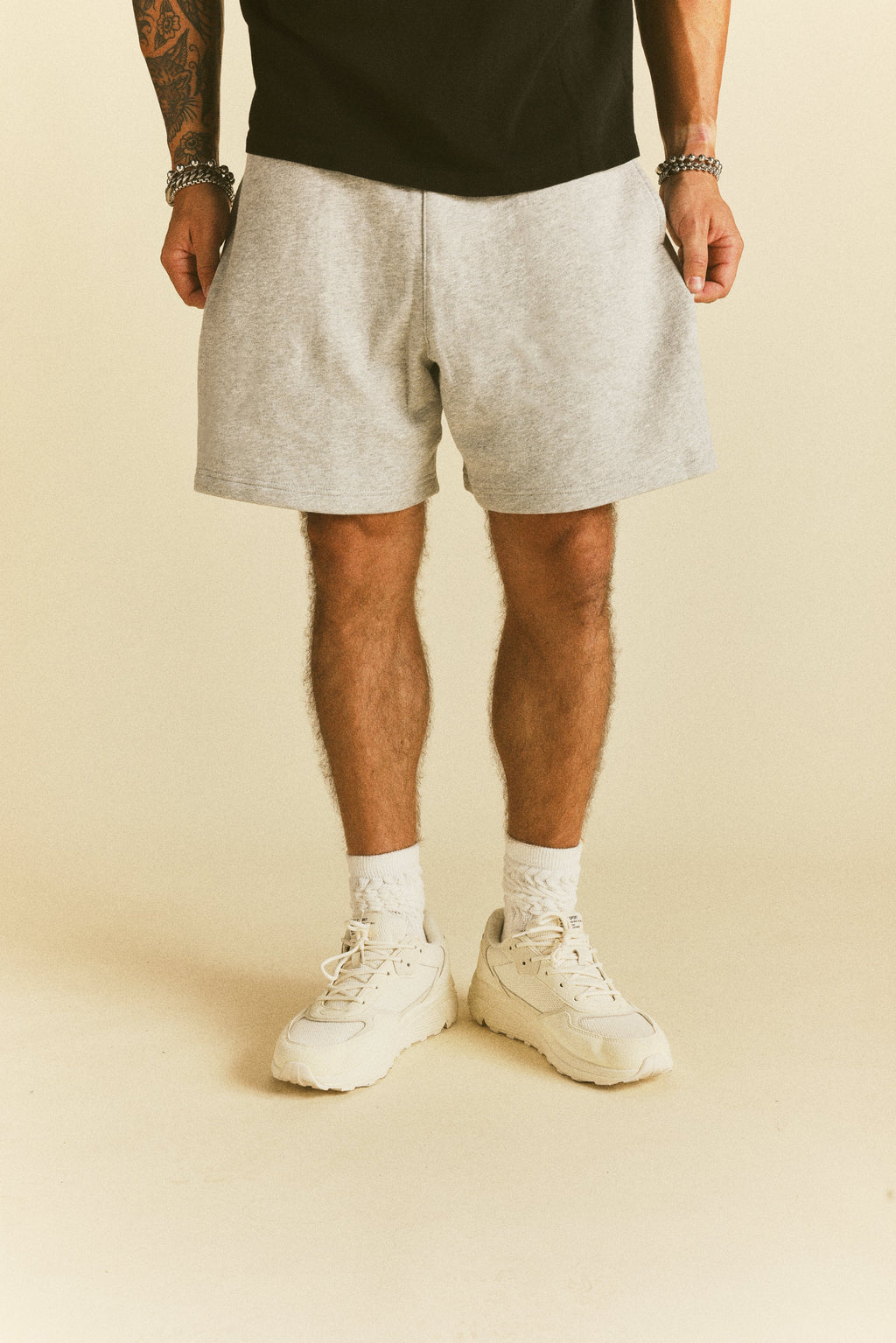 Just Wolves Oversized Post Lounge Sweat Shorts in Light Athletic Gray — imagem principal