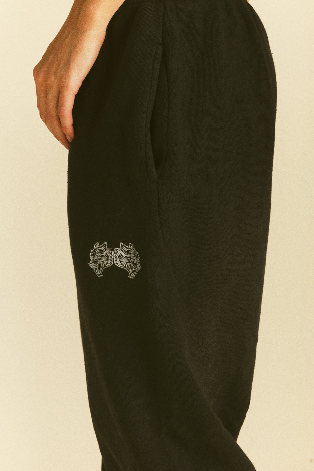 It's For Us Premium Lounger Sweat Pants in Black — imagem 10