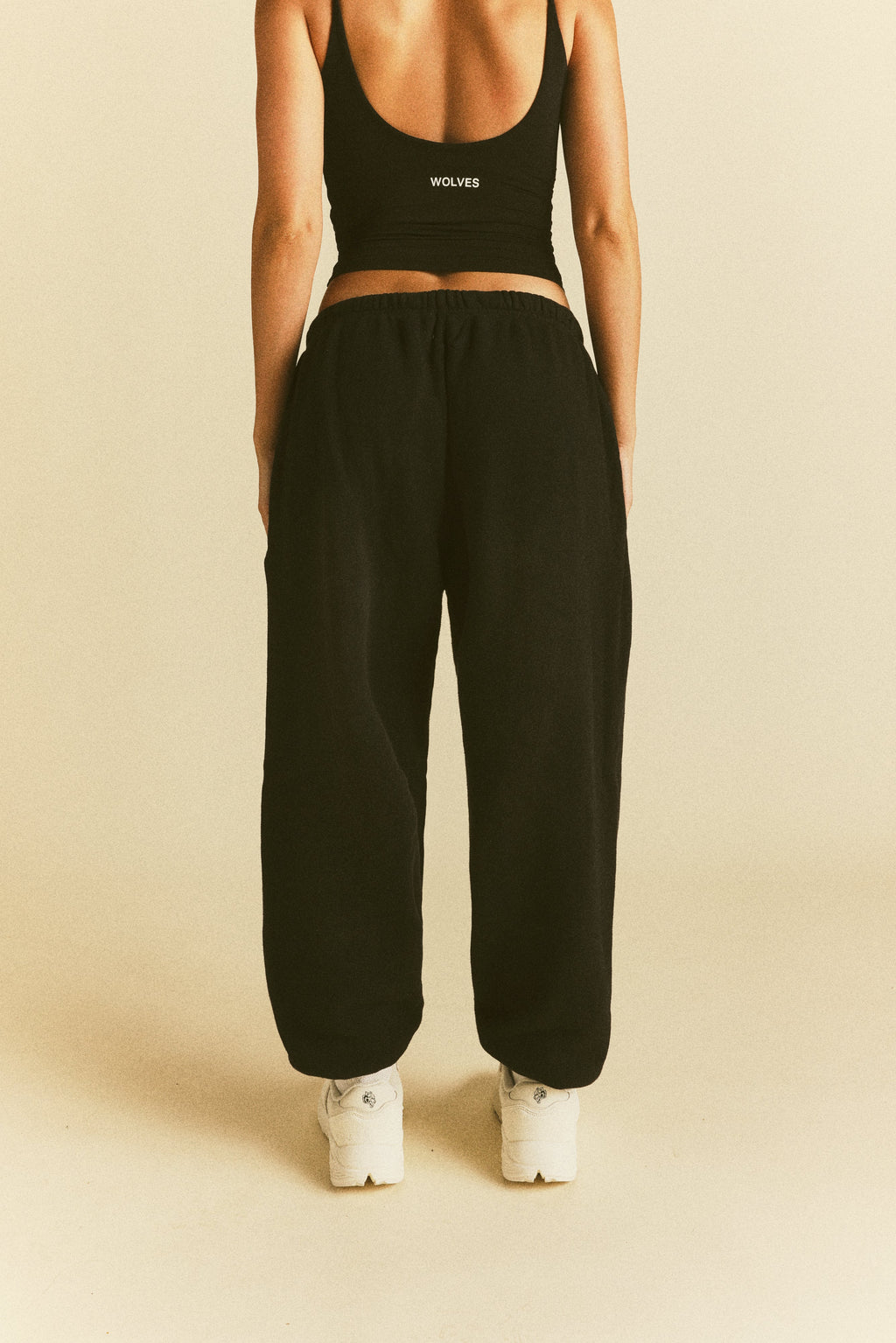 It's For Us Premium Lounger Sweat Pants in Black — imagem 2