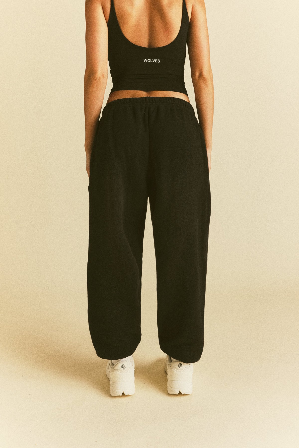 It's For Us Premium Lounger Sweat Pants in Black — imagem 2