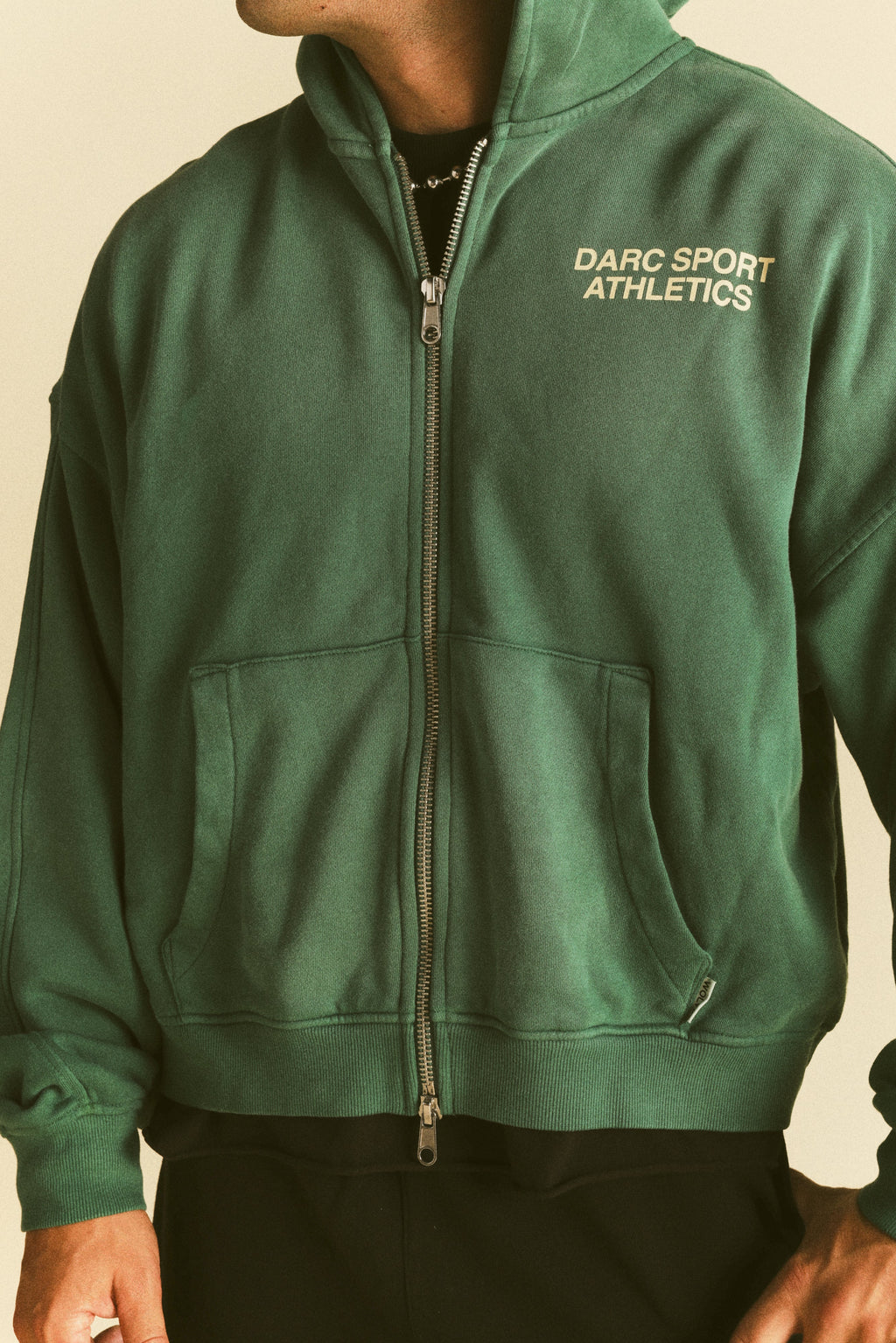 "Darco" Double Zip Hoodie in Sierra Pine Sun Fade — imagem 6