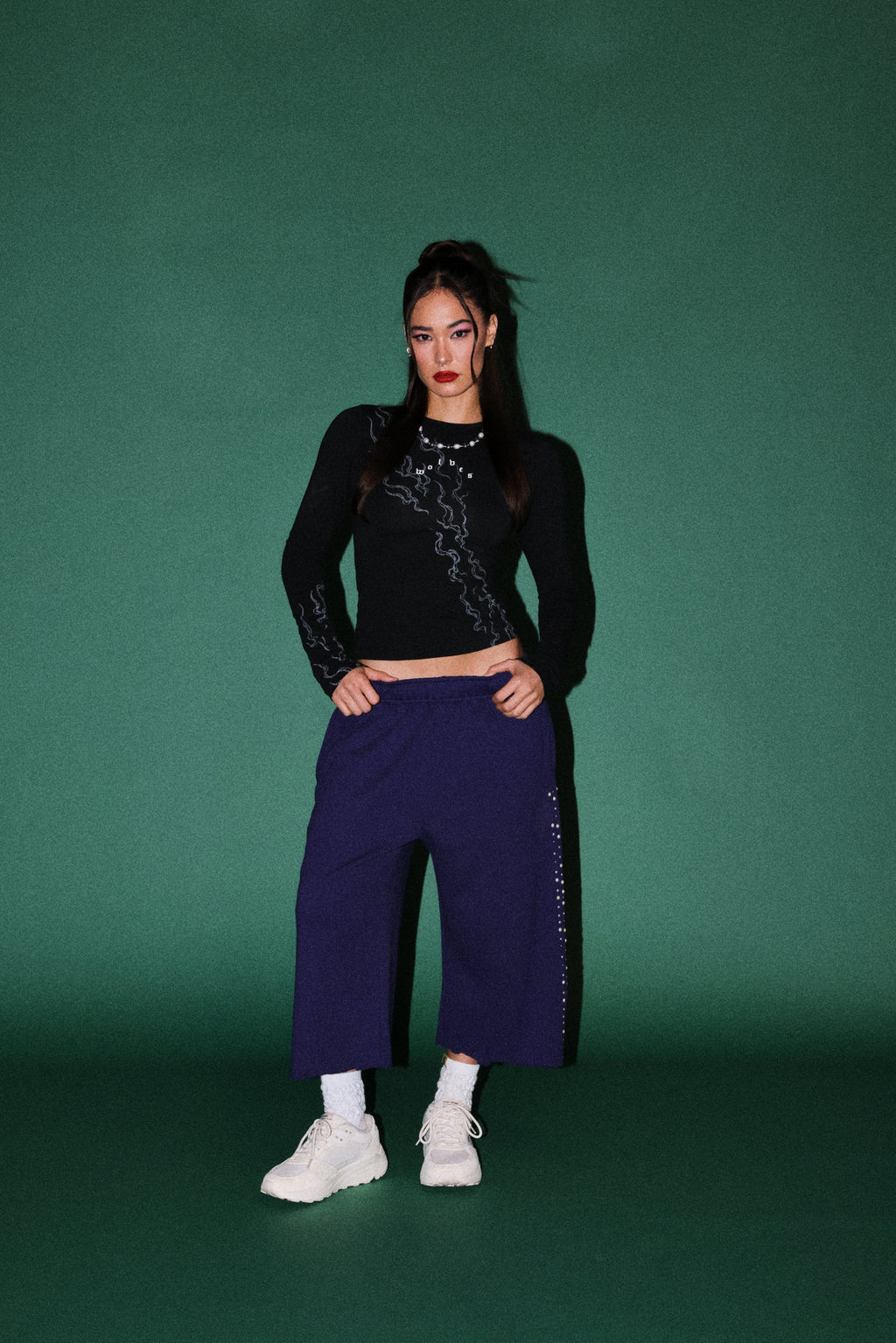 Infernal Pyramid Eden Ls Tee in Black — imagem 3
