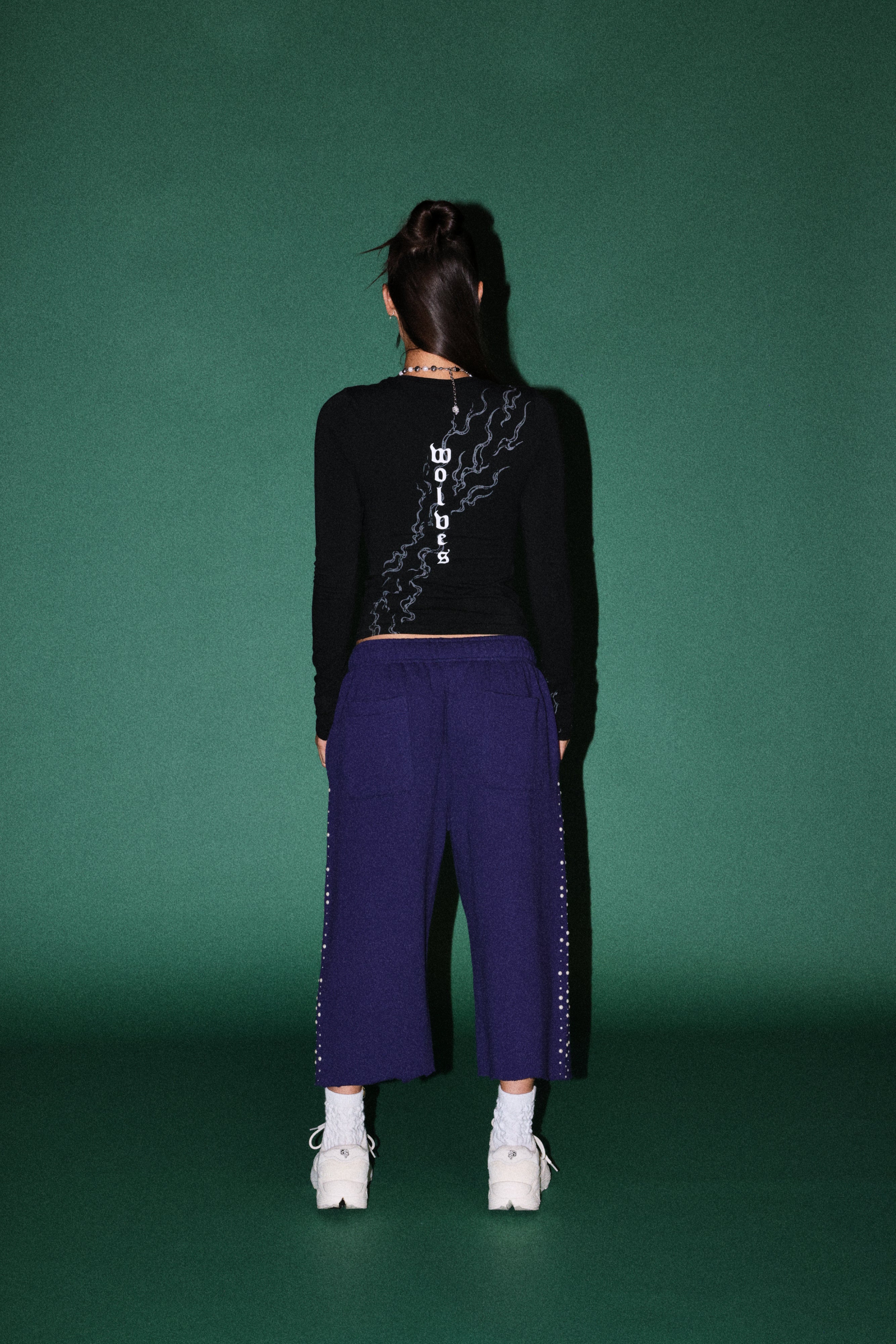 Infernal Pyramid Eden Ls Tee in Black — imagem 4