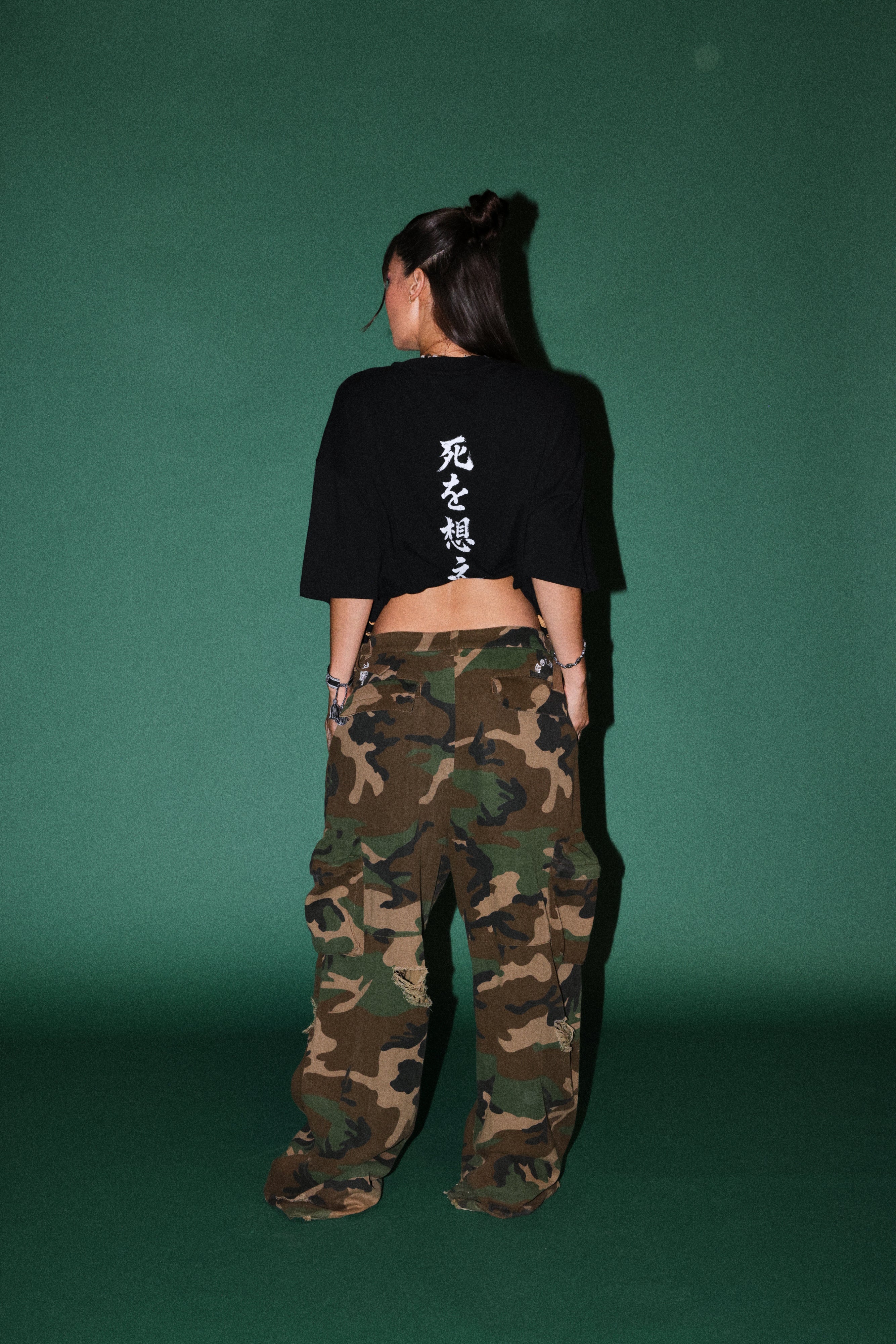Mourning Flame Premium Oversized Tee in Black — imagem 12