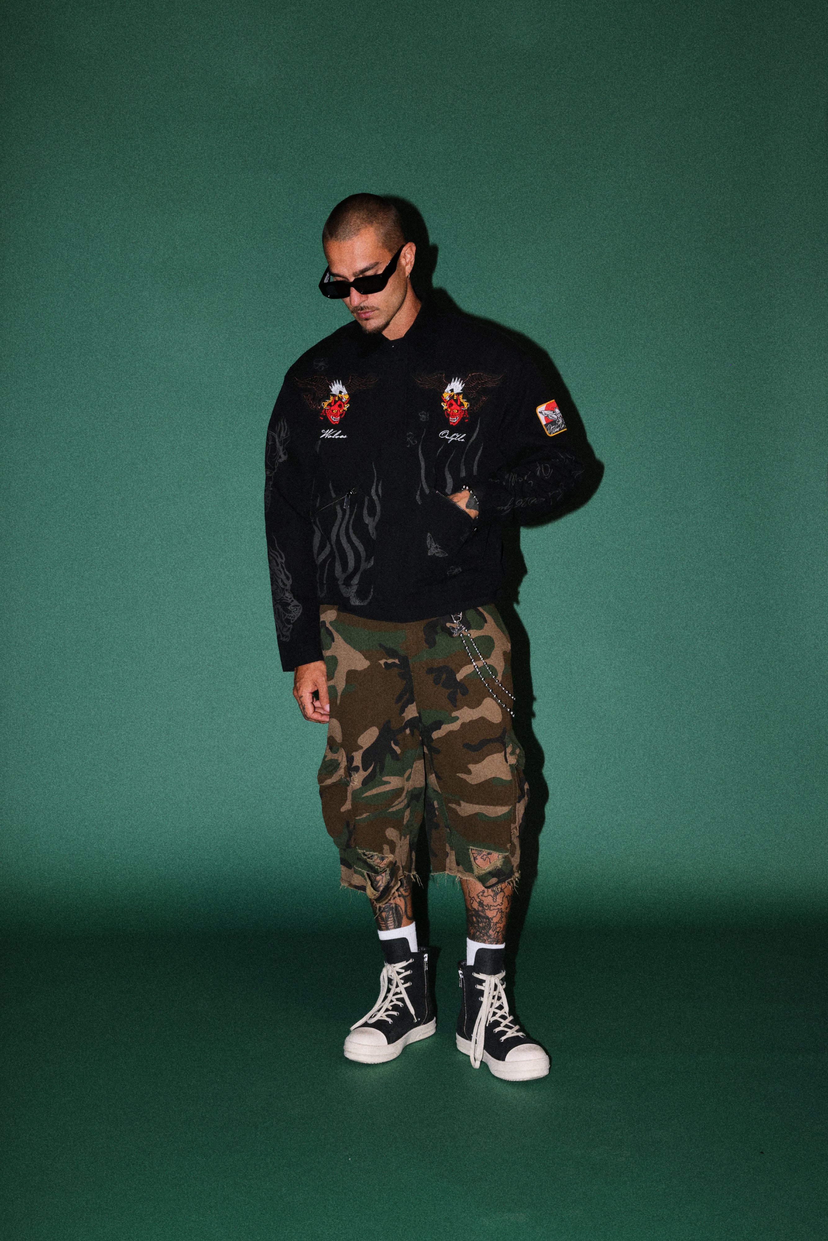 The Eagle & The Oni Earl Jacket in Black — imagem 7