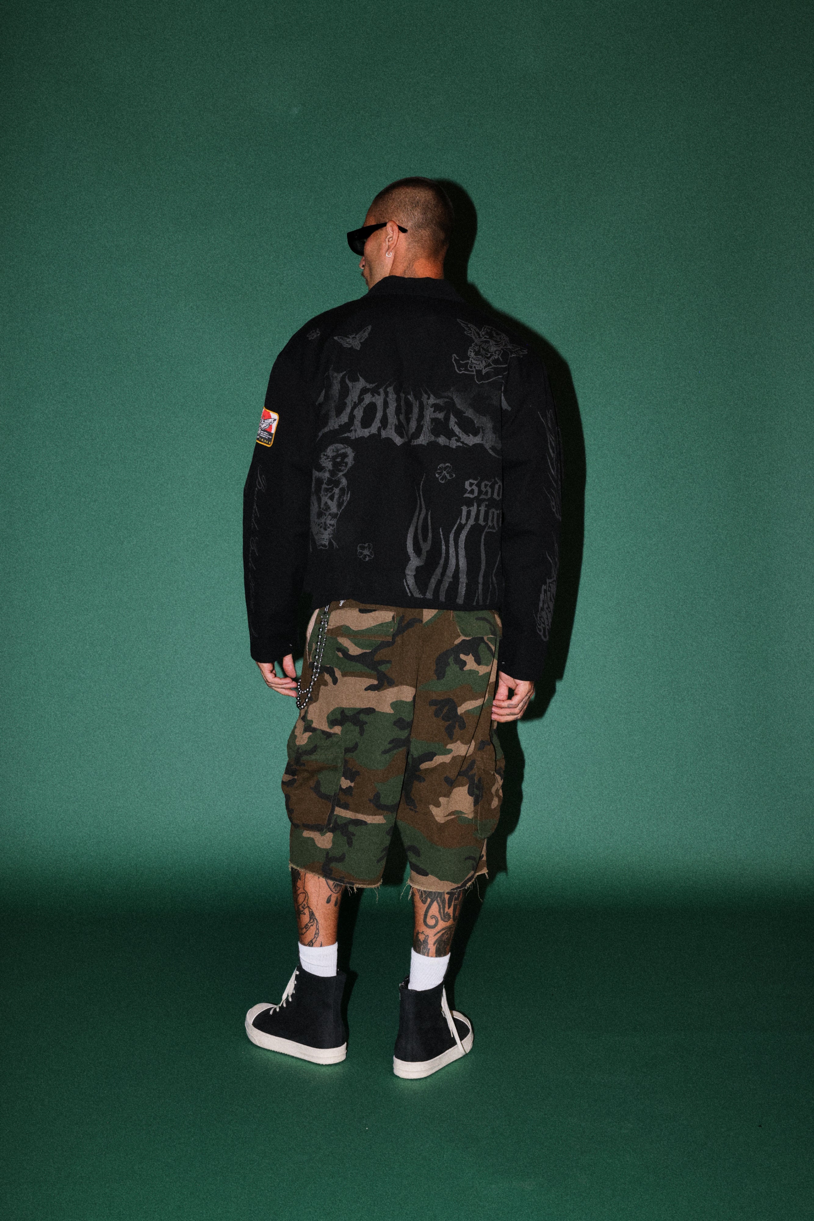 The Eagle & The Oni Earl Jacket in Black — imagem 9