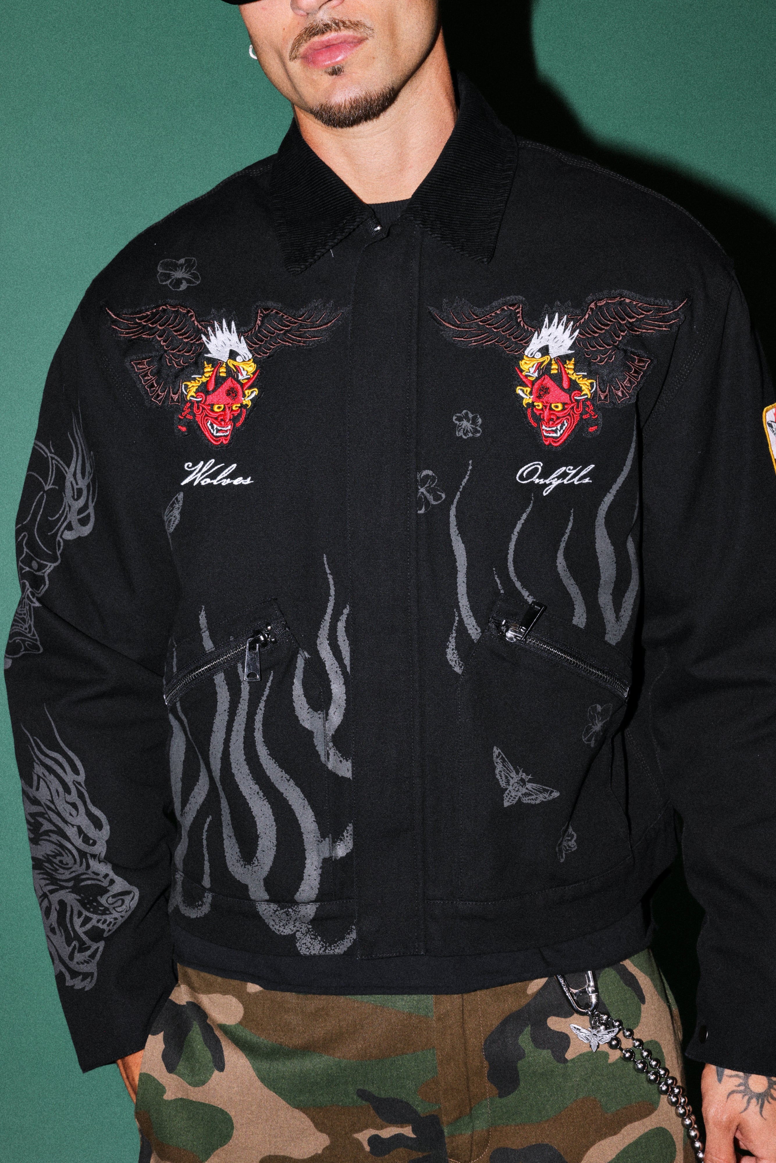 The Eagle & The Oni Earl Jacket in Black — imagem 10
