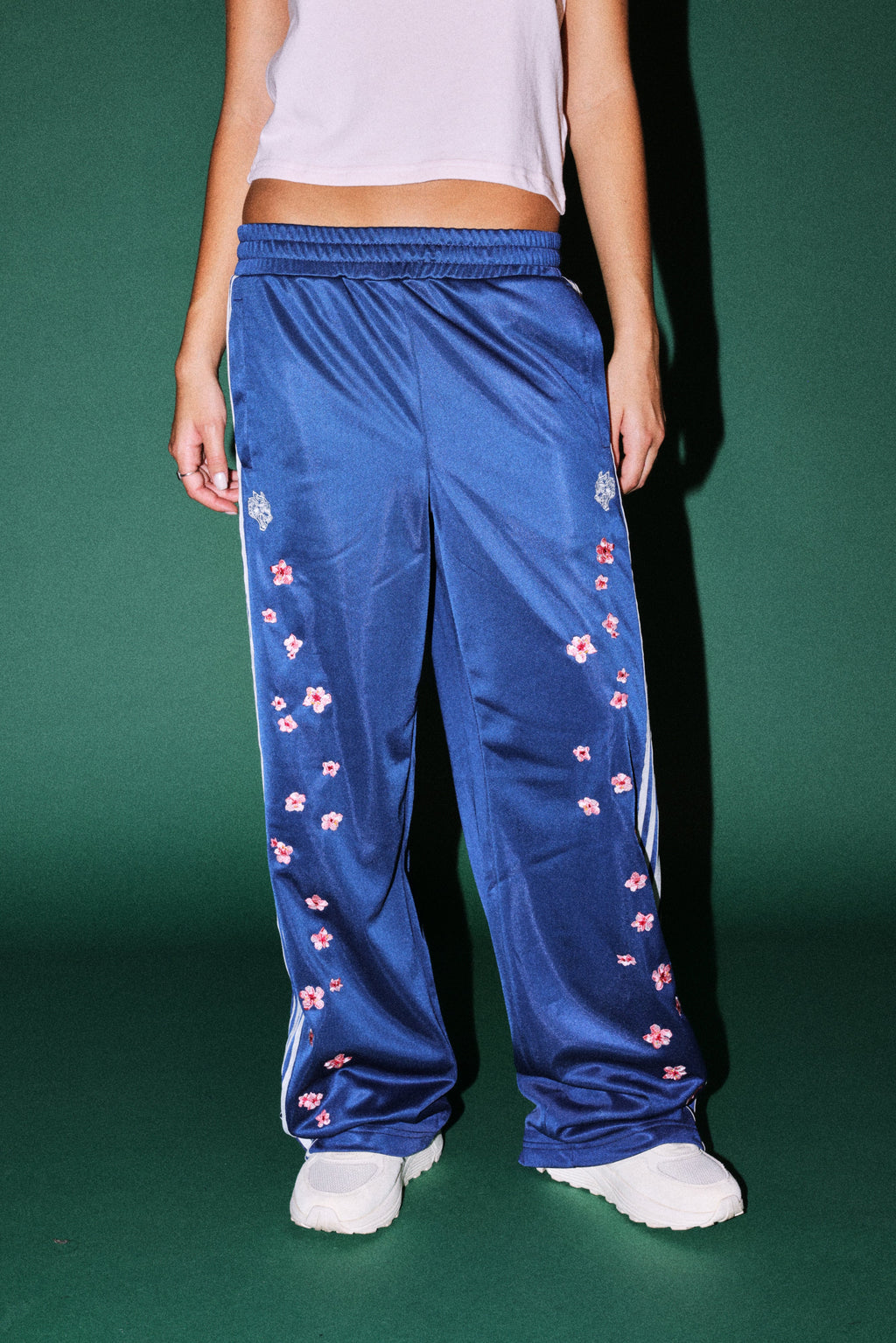 Sakura Forever Juliette Tearaway Track Pant in Royal Navy — imagem 1
