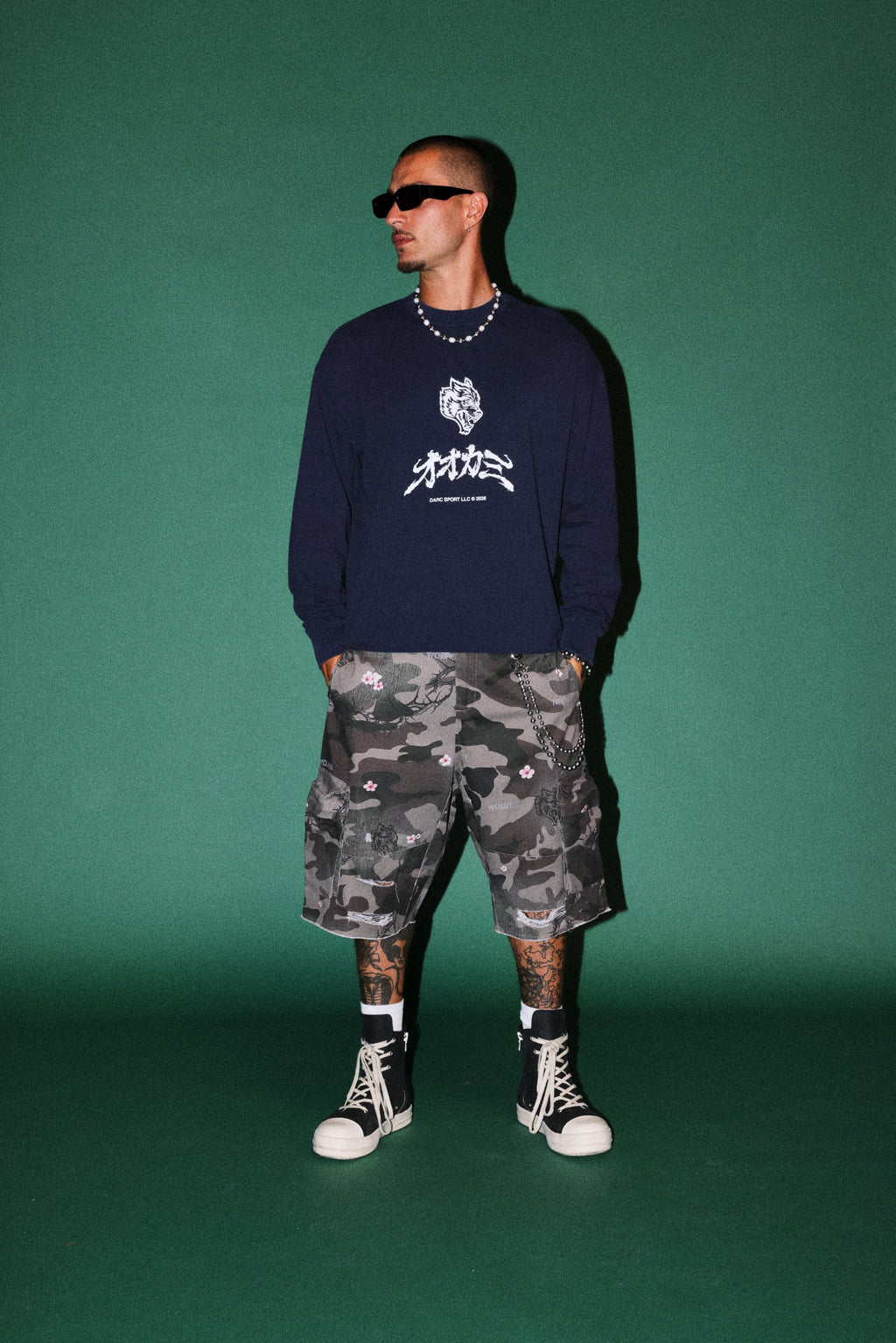Wolf Pyramid Duke Cargo Shorts in Warrior In A Garden Green Camo — imagem 6