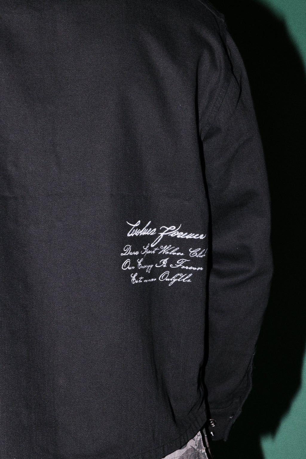 Great Wave Ls Vince Shirt in Black — imagem 7