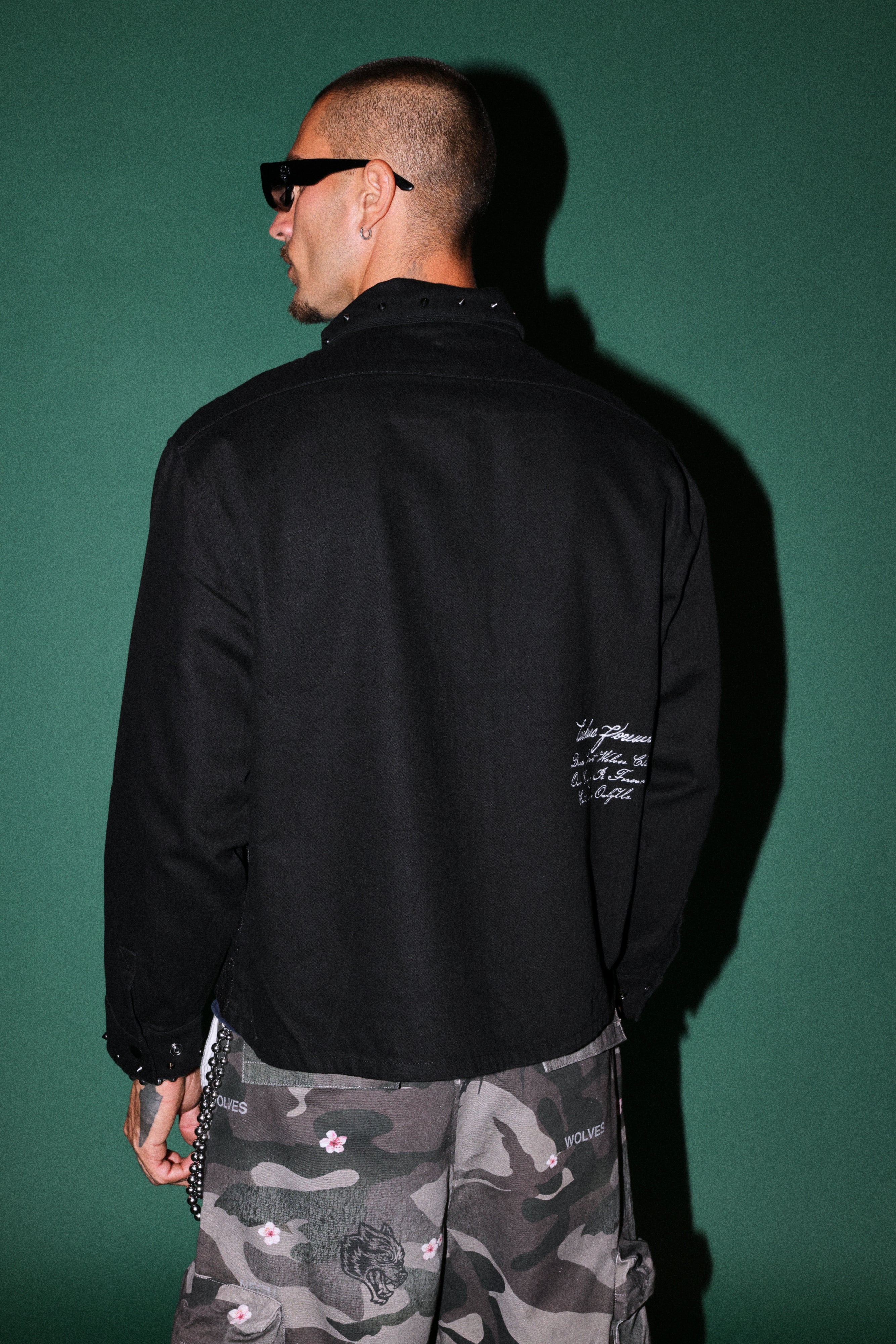 Great Wave Ls Vince Shirt in Black — imagem 2