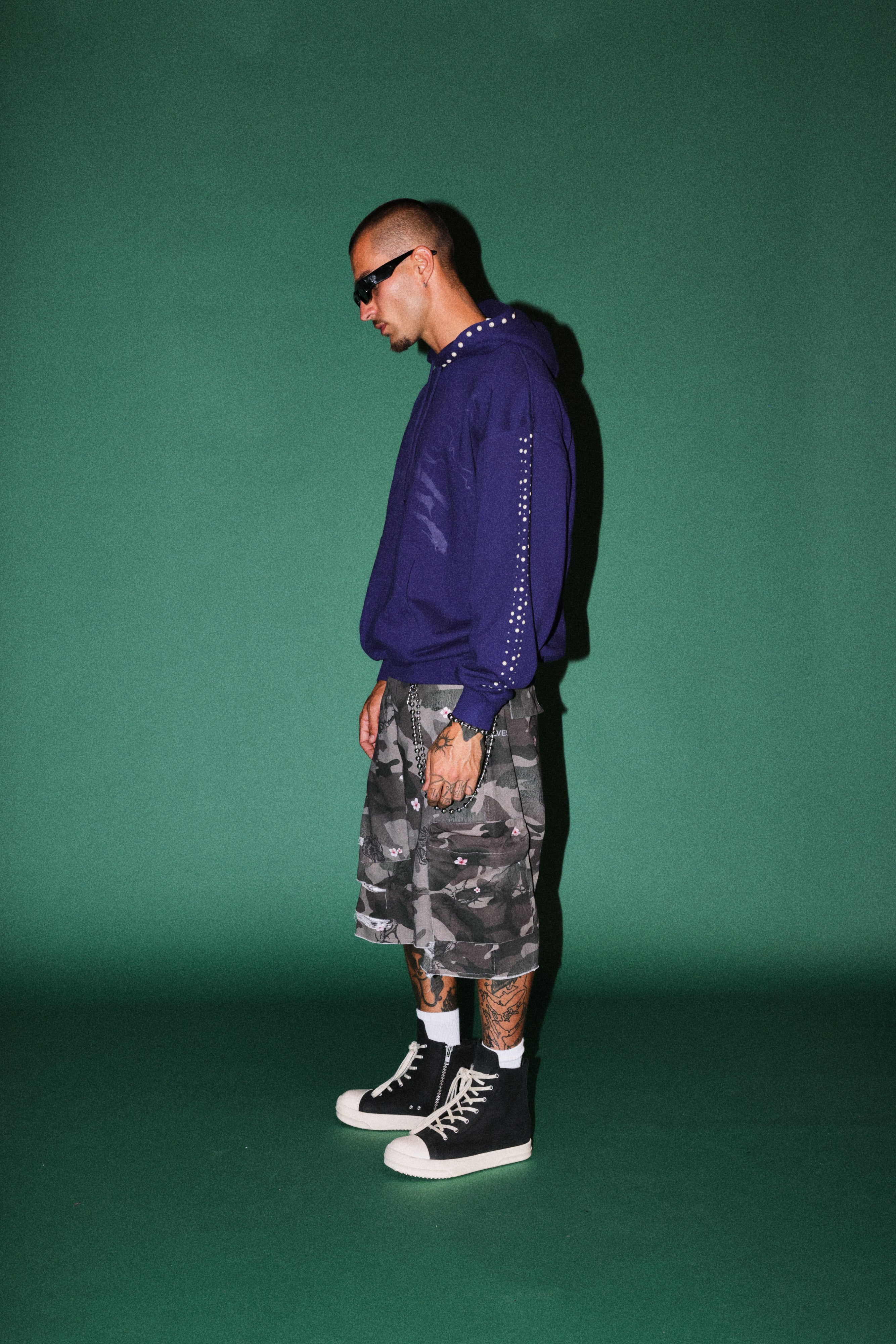 Okami Forever Bishop Hoodie in Royal Navy — imagem 6