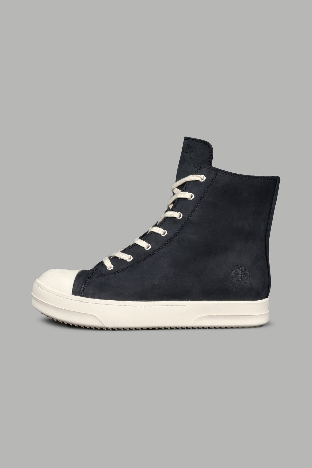 Venice High Top Shoe in Black/Cream - imagem 1
