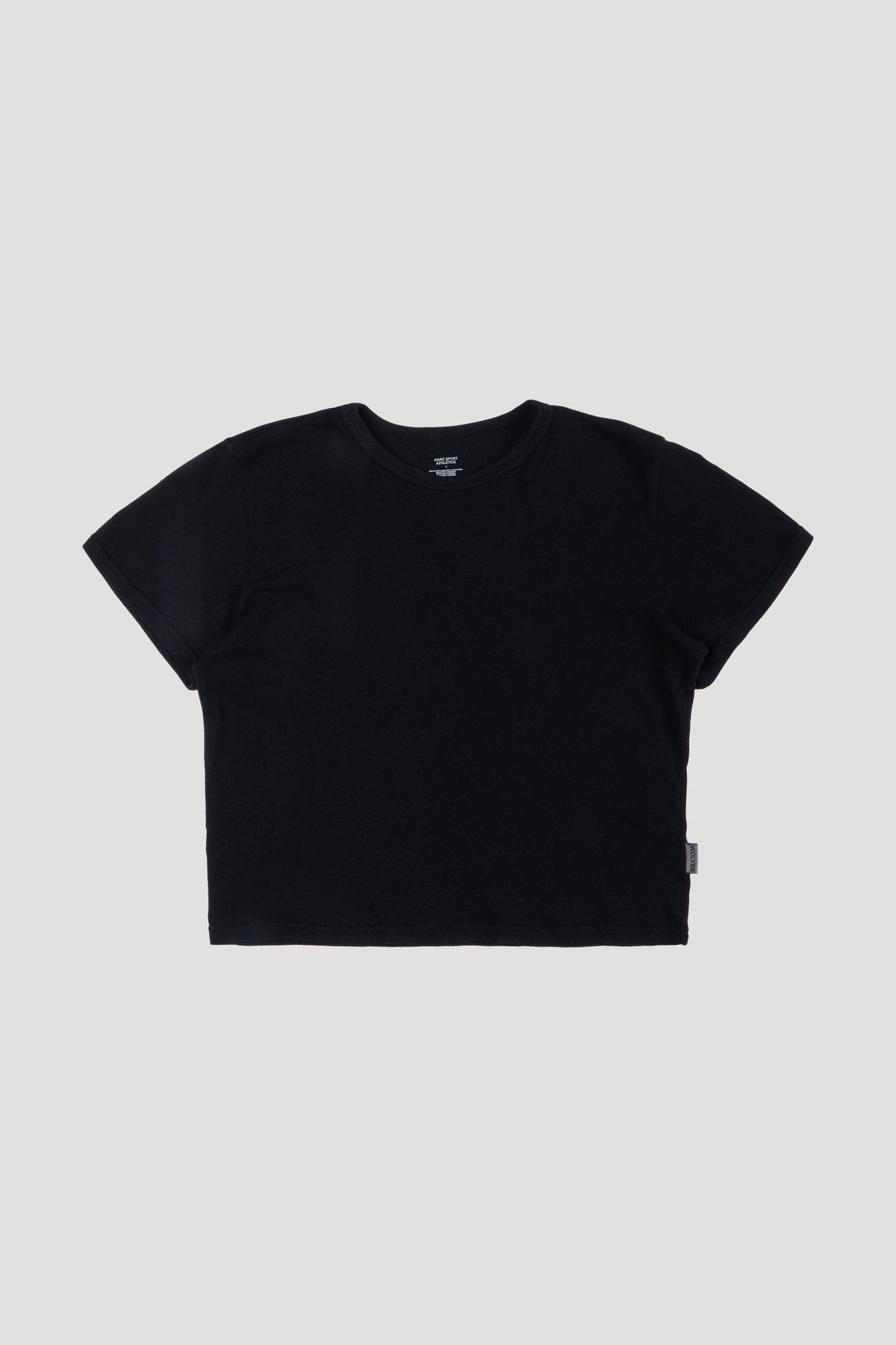 Dual Wolves Forever Timeless Tee in Black — imagem 7