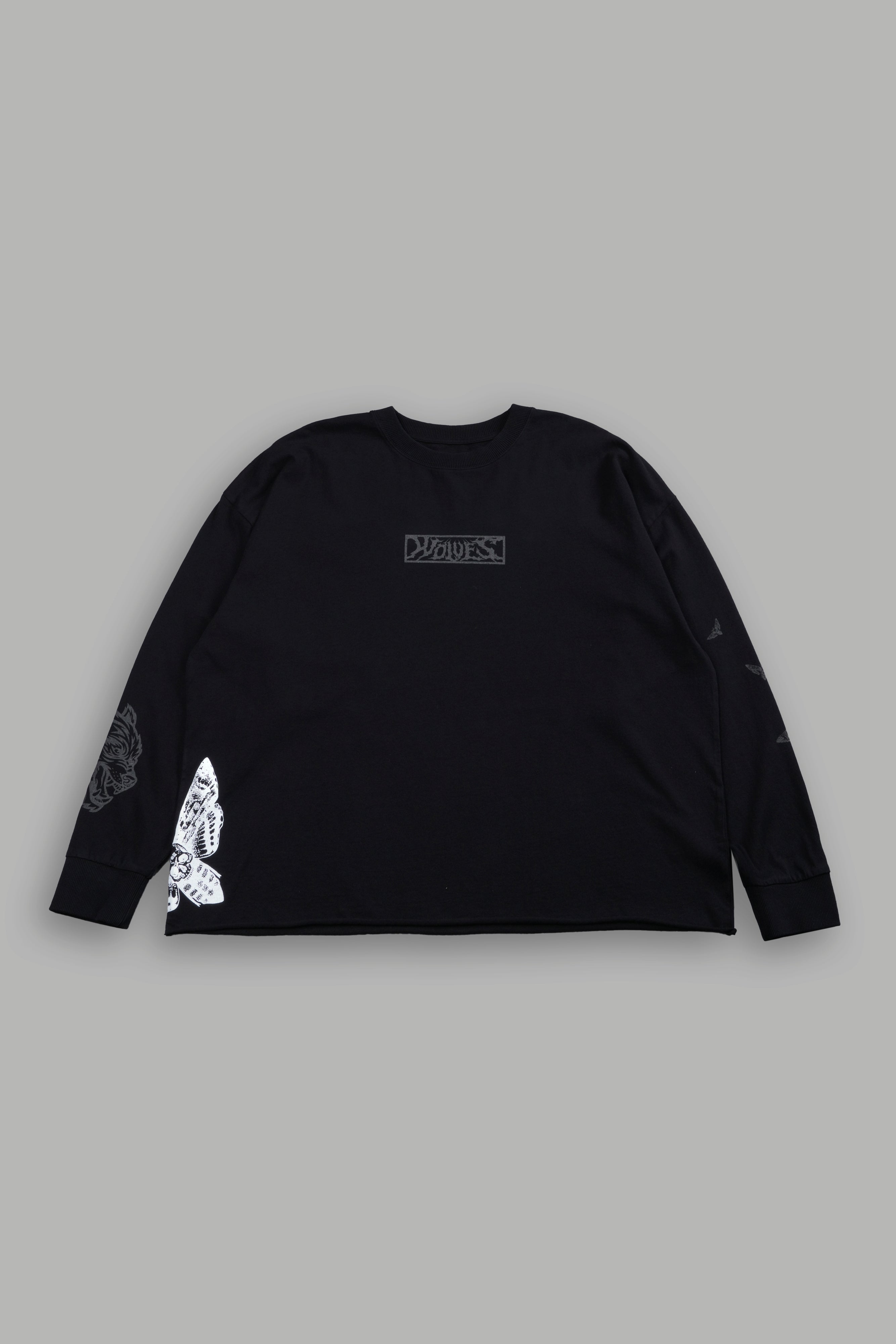 Wolves Valor Grunge Mid Length Raw Hem Ls Tee in Black — imagem 3