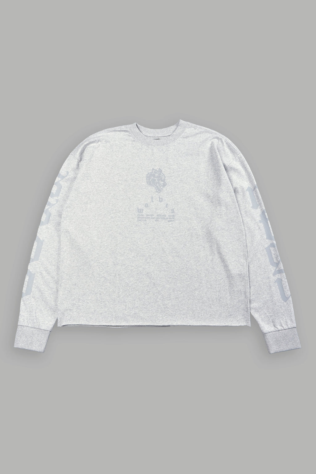 Big Wolf Head Grunge Mid Length Raw Hem Ls Tee In Light Athletic Gray - imagem 3