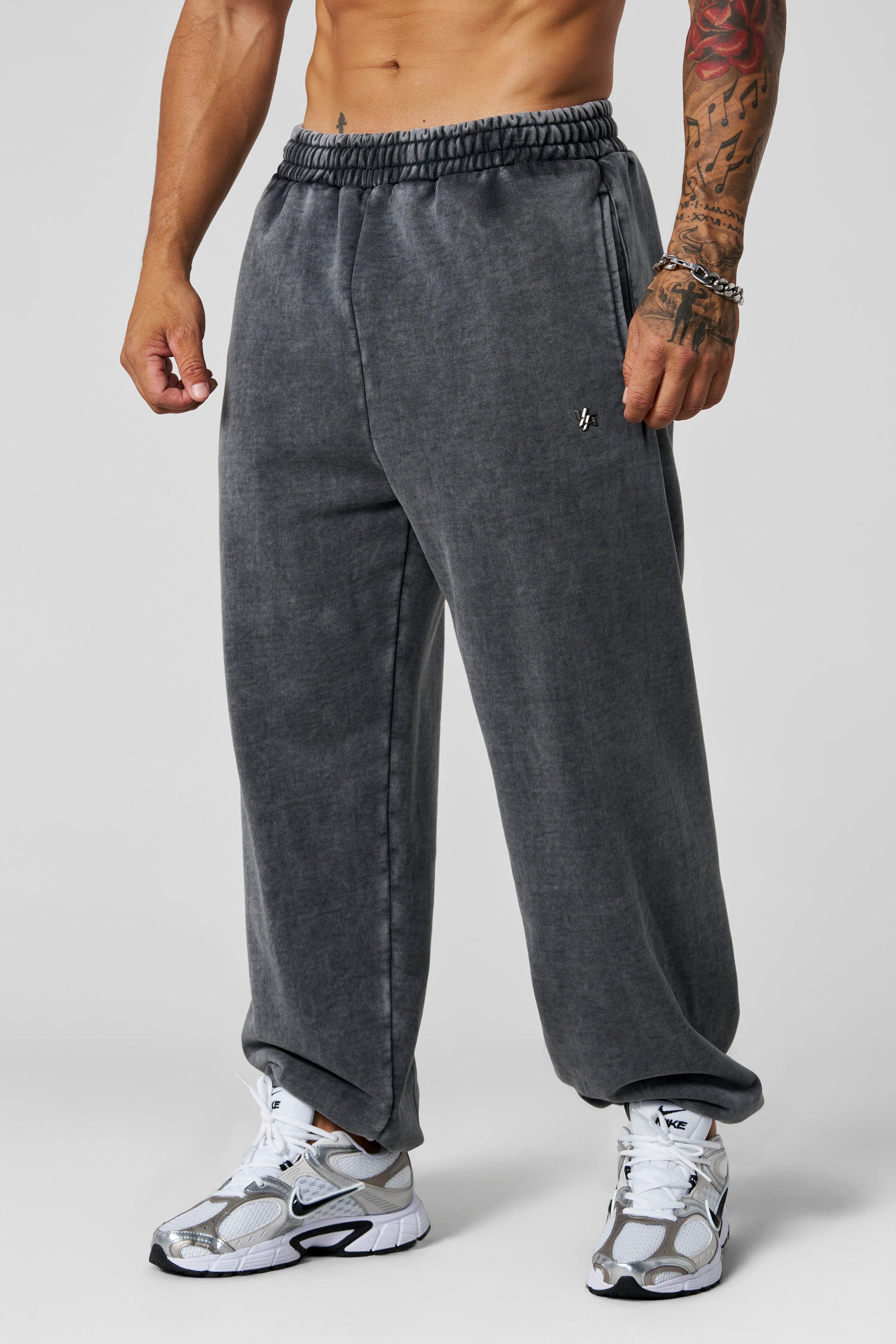 2069 - Elevated Essentials - Baggy Joggers — imagem 1