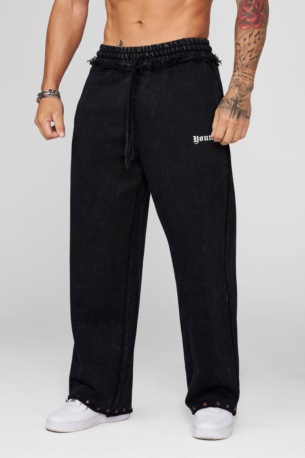 2087 - Stud Sweats — imagem 1