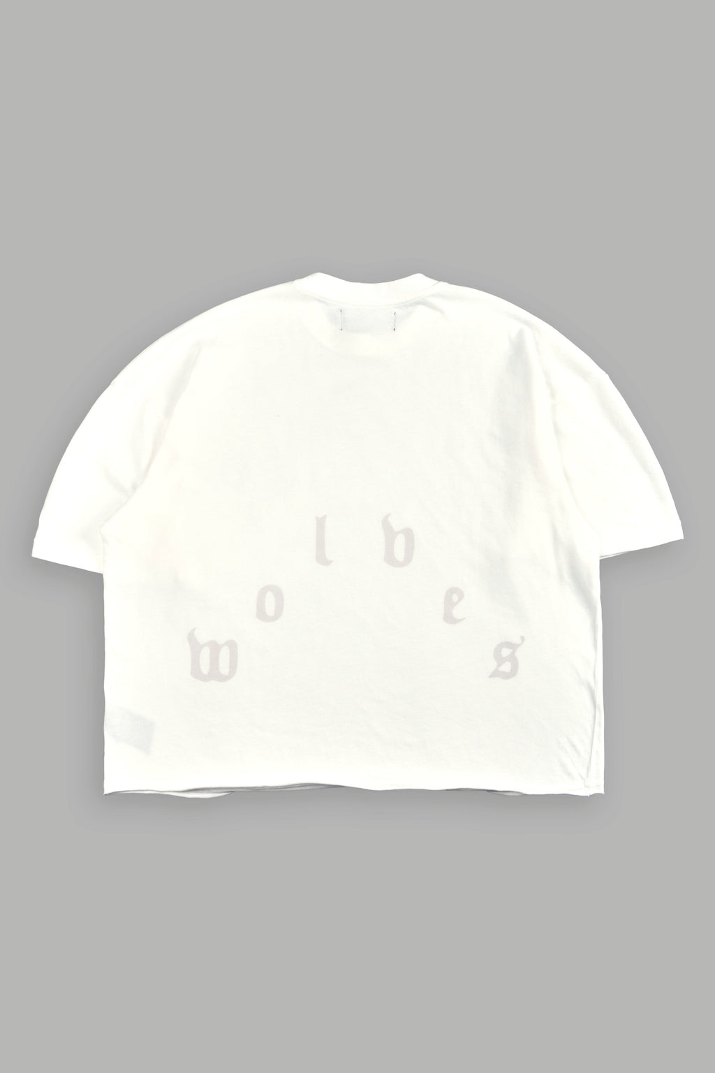 Transcendent Premium Raw Hem Box Cut Tee in Cream - imagem 2