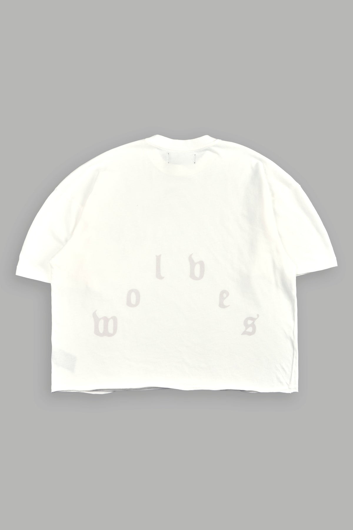 Transcendent Premium Raw Hem Box Cut Tee in Cream - imagem 2