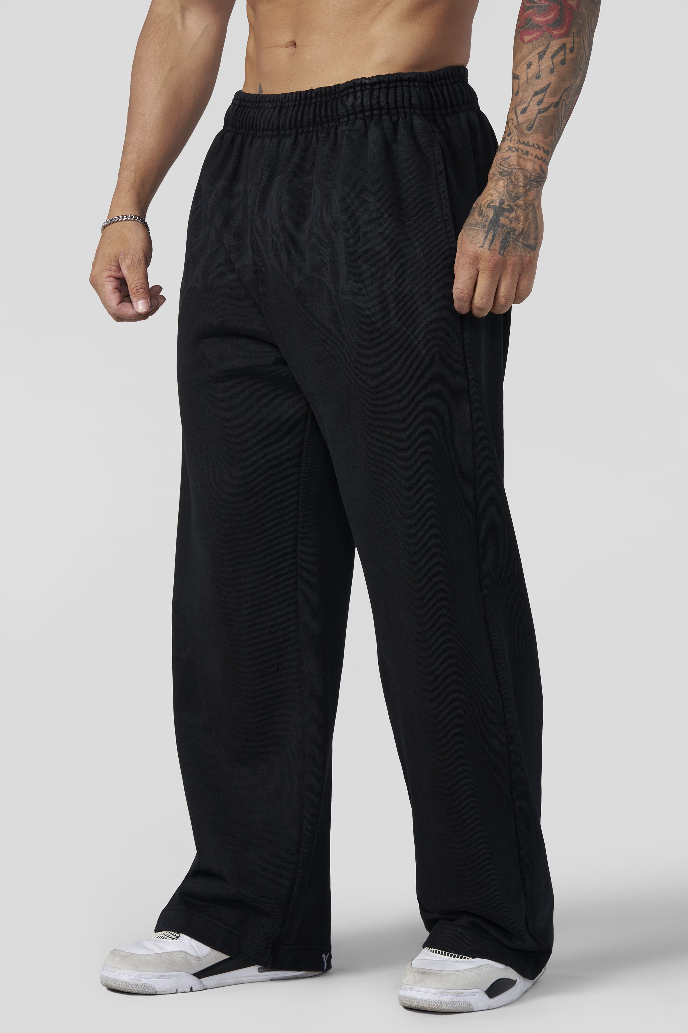 2145 - Ember Sweats — imagem 1