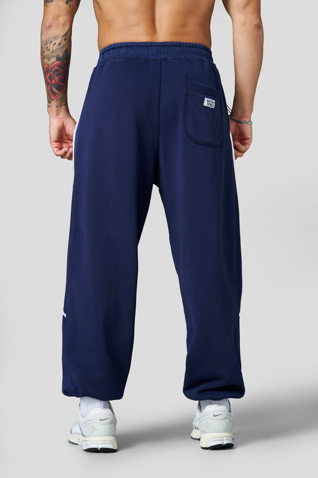 2176 - Golden Era Piping Joggers — imagem 4