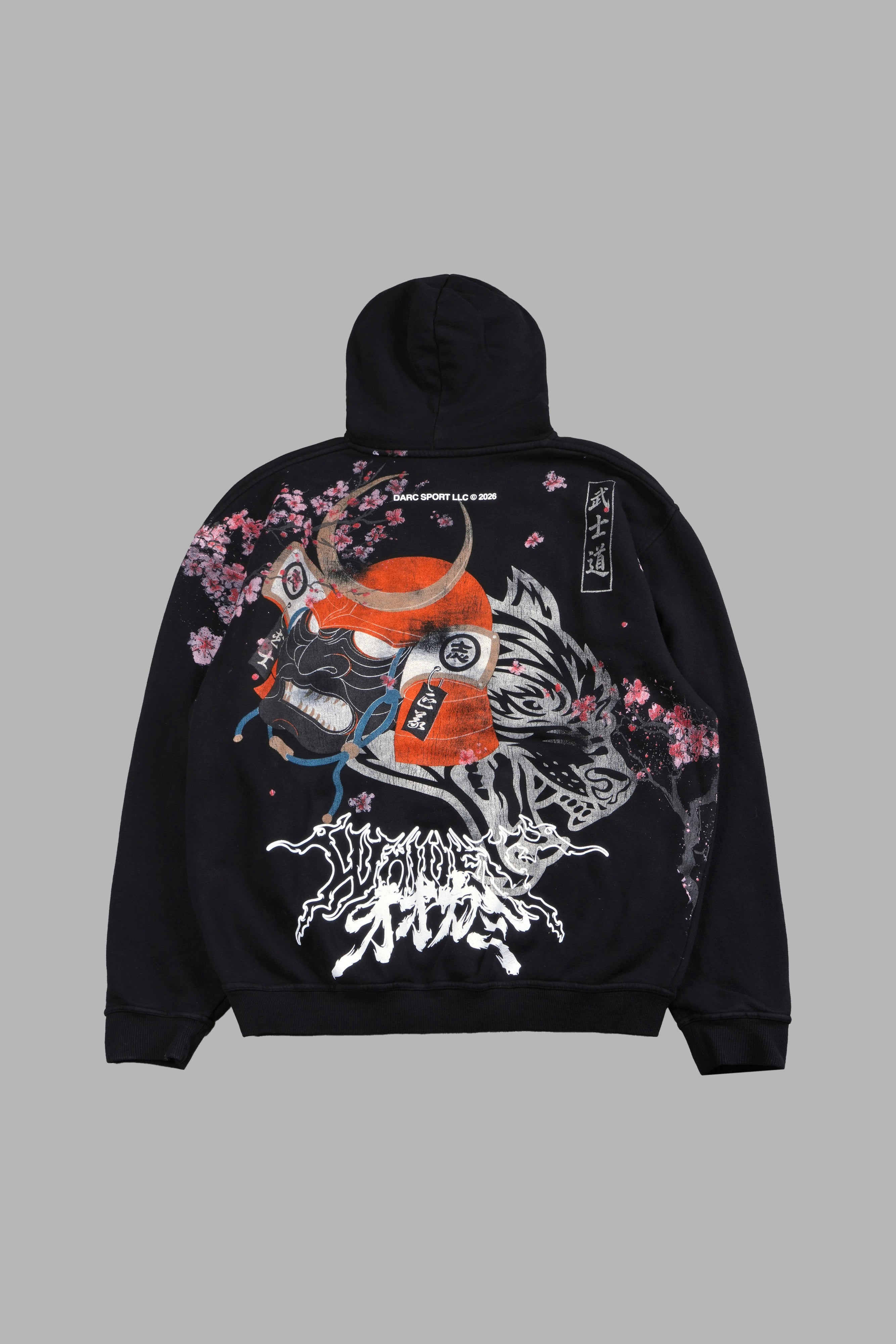 Samurai And The Wolf Pierce Hoodie in Black — imagem 1