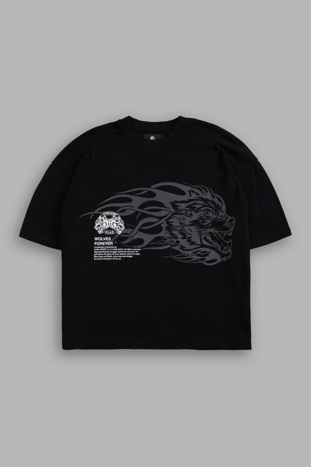 Wolf of the Flame Premium "Box Cut" Tee in Black — imagem 1