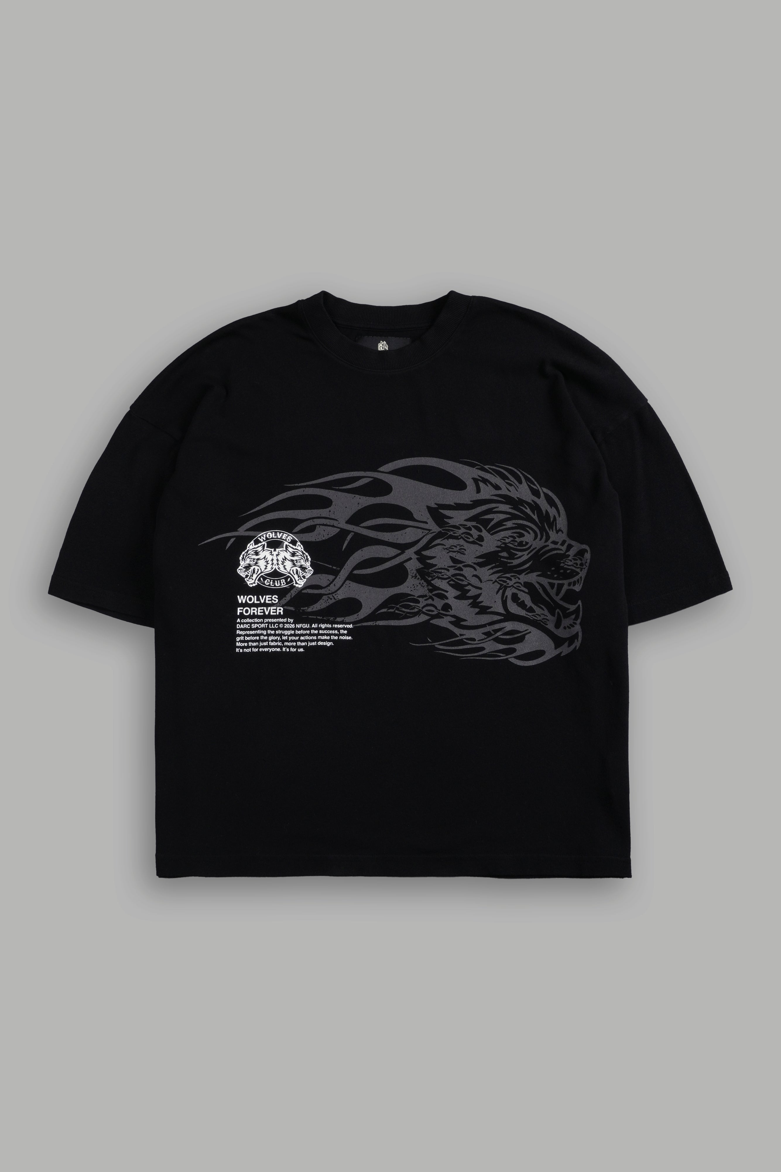 Wolf of the Flame Premium "Box Cut" Tee in Black — imagem 1
